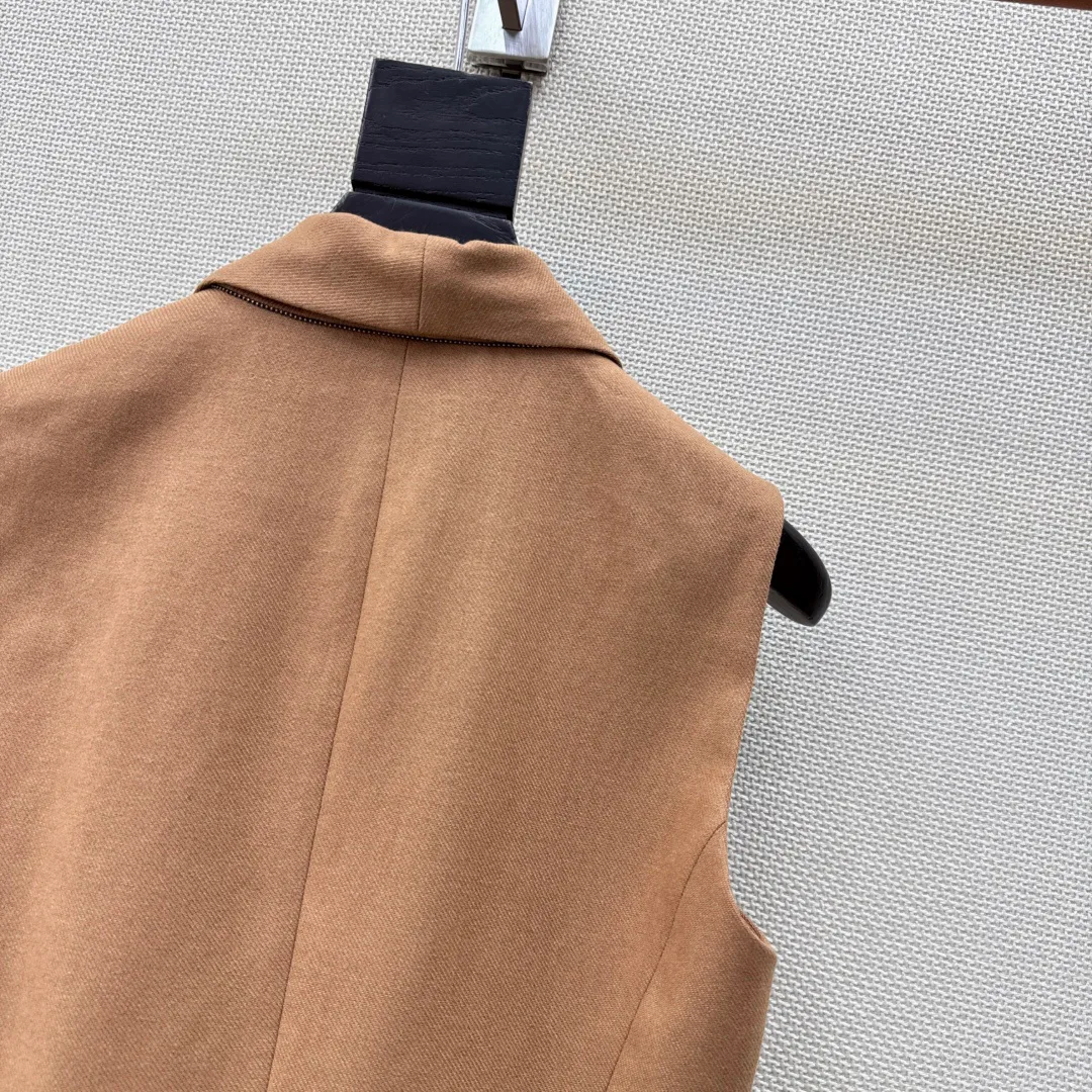 Жилеты Женские Brunello Cucinelli 11260377