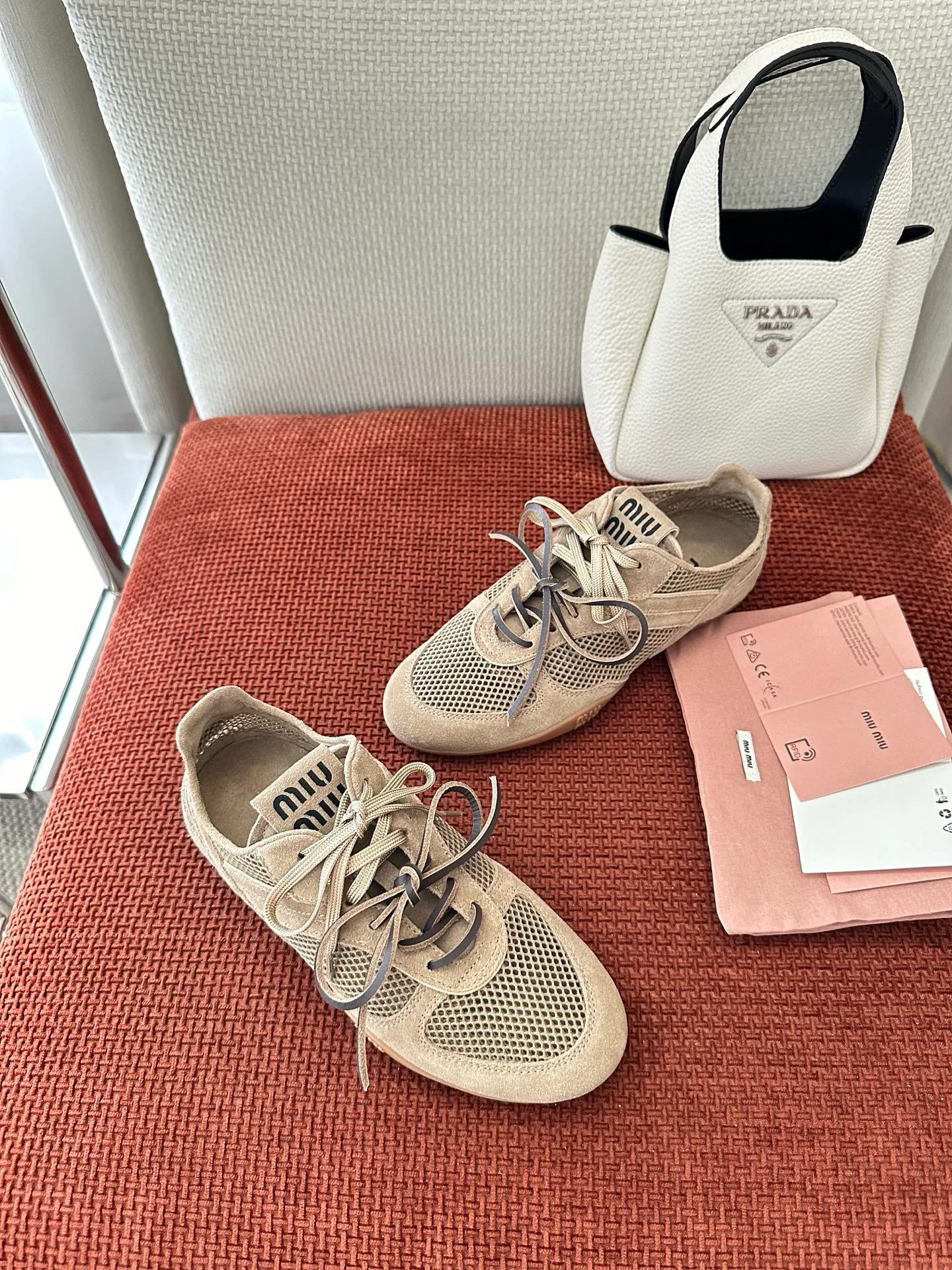 Кроссовки Женские Miu Miu 17941737