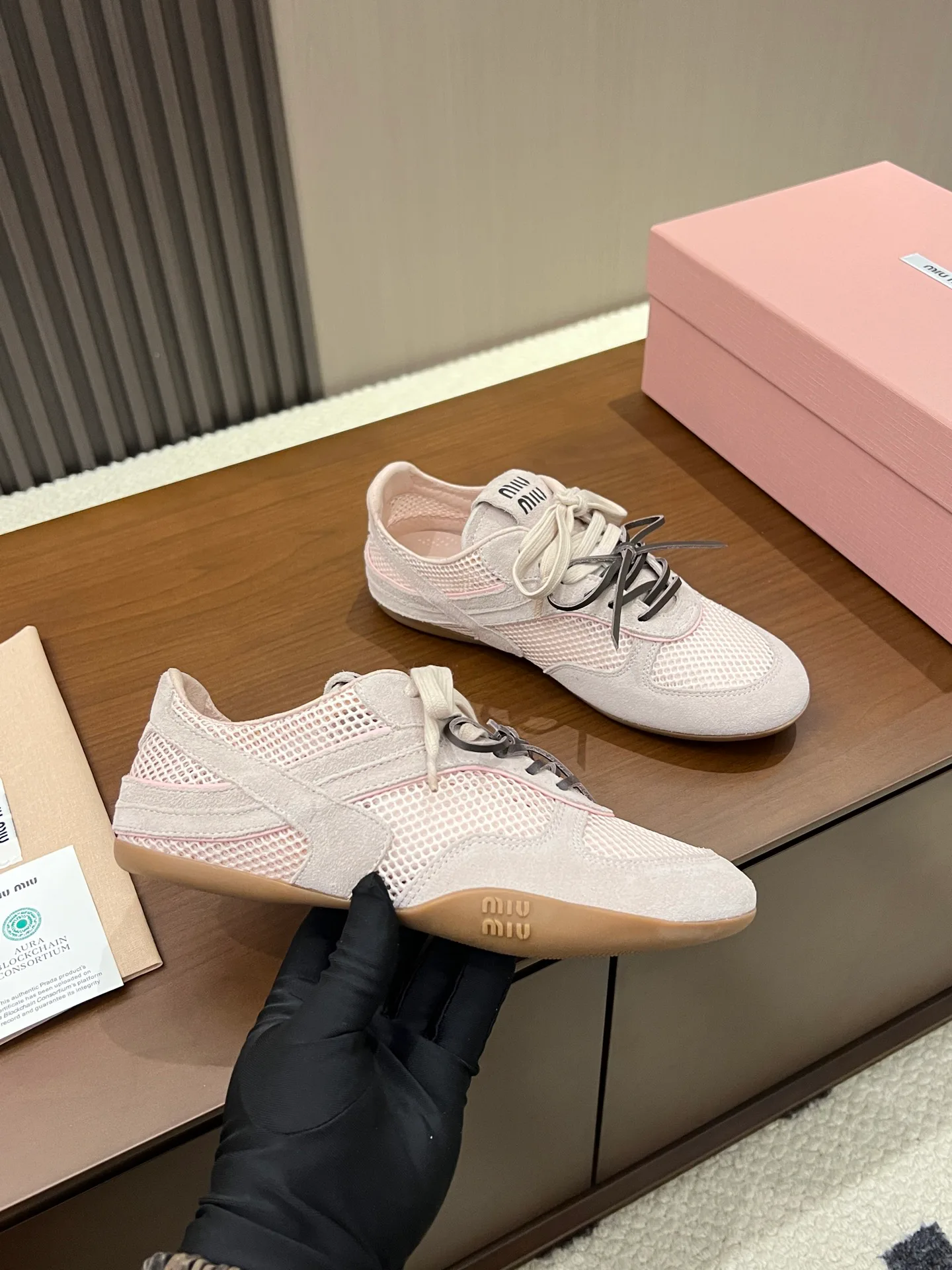 Кроссовки Женские Miu Miu 17968589