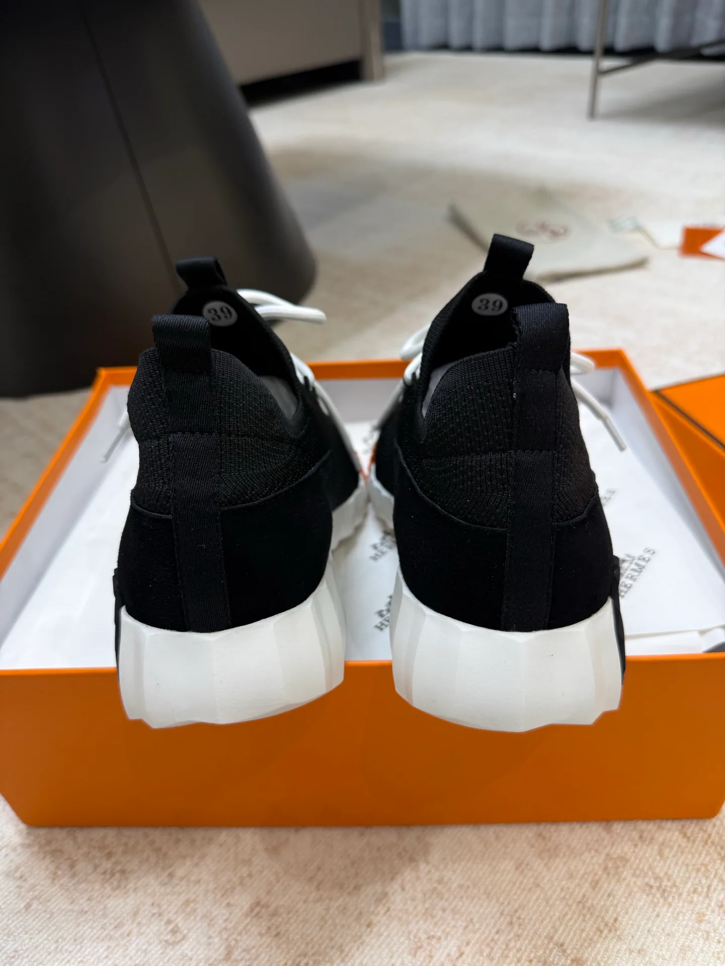 Кроссовки Женские Hermes 11628829