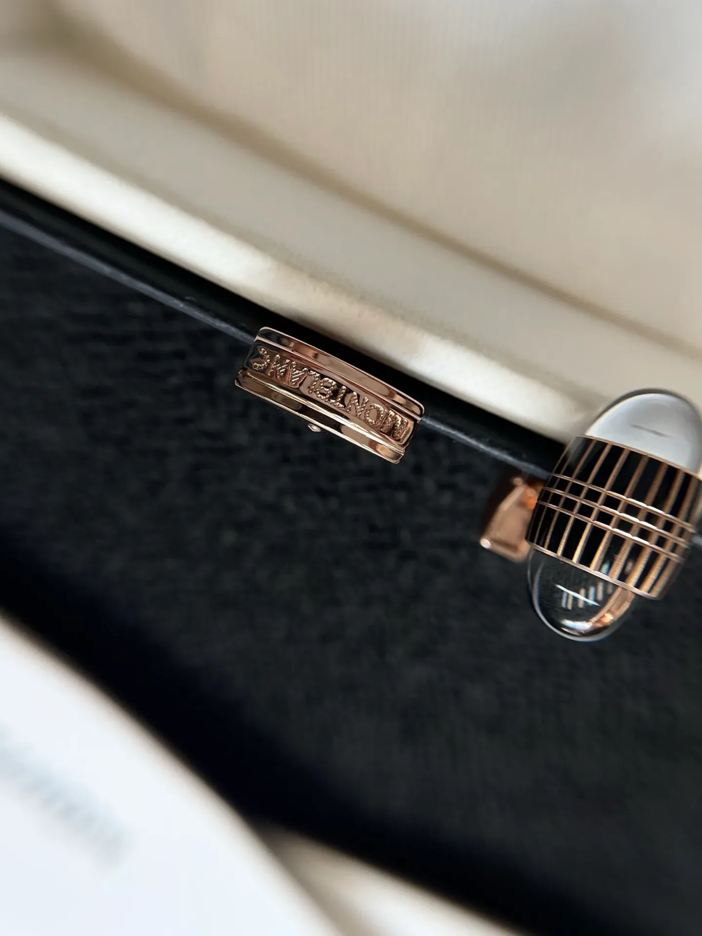 Бижутерия Montblanc 3409402