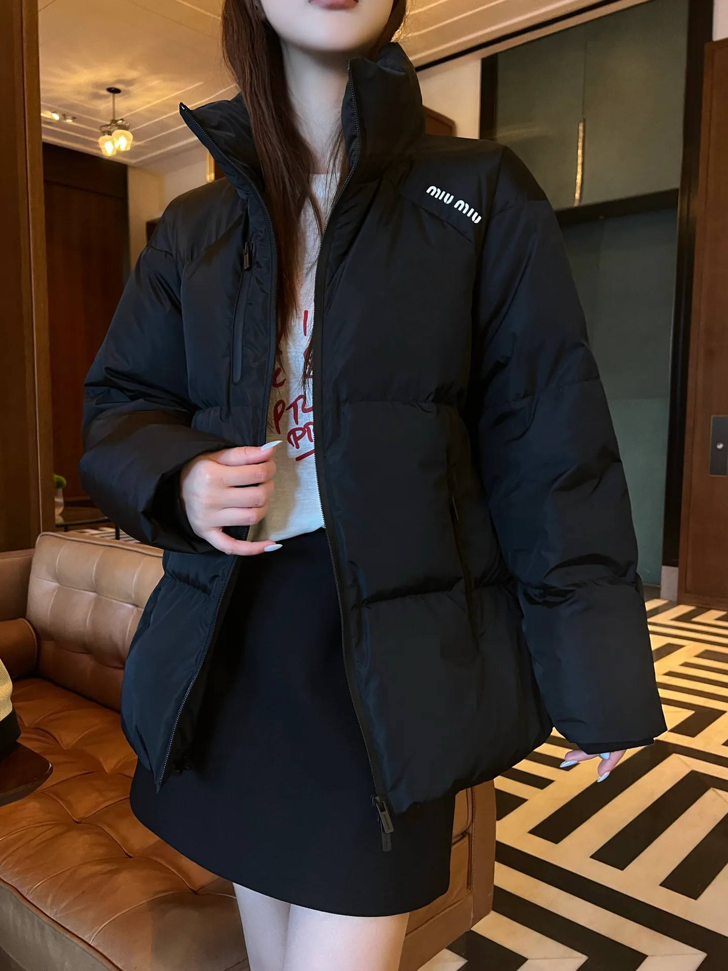 Куртки И Пуховики Женские Miu Miu 18108730