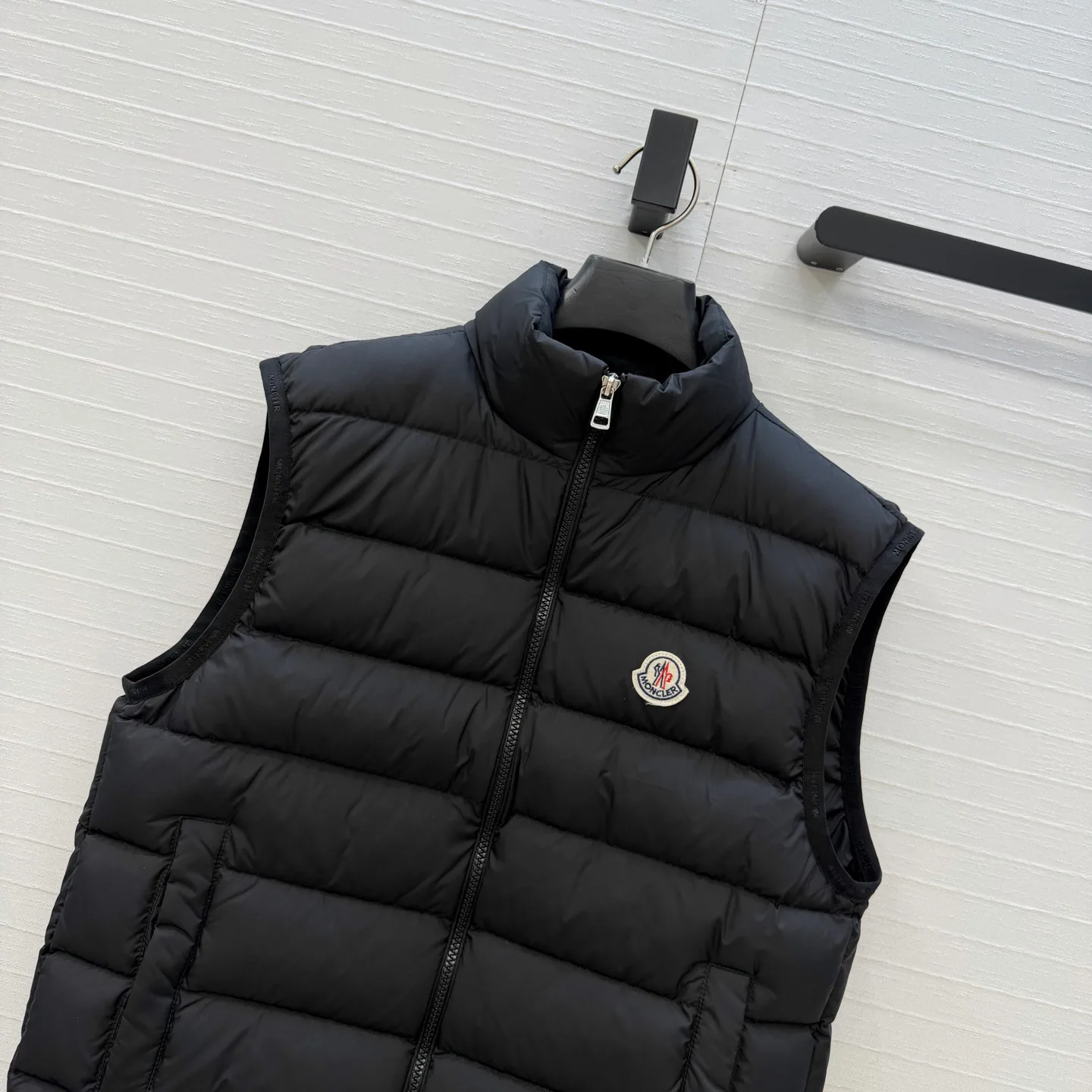 Жилеты Женские Moncler 19166059