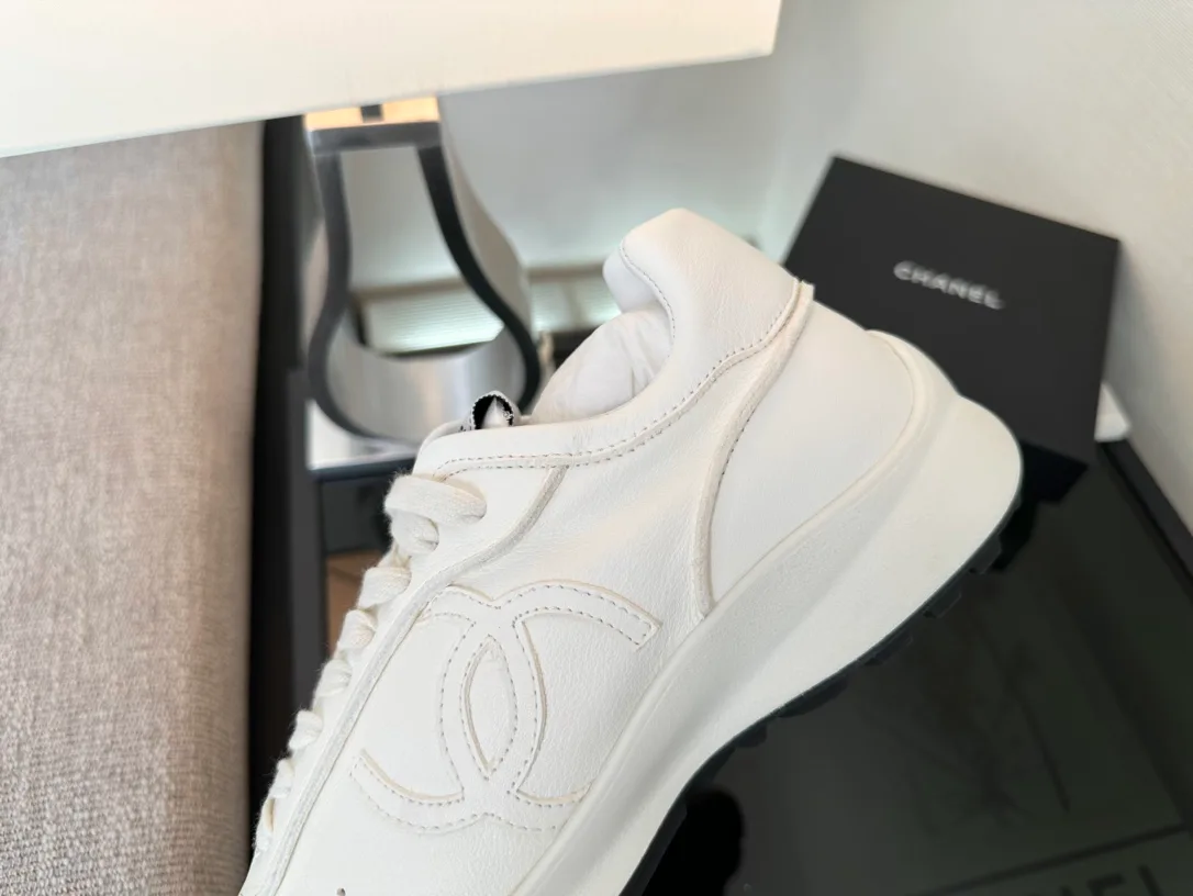 Кроссовки Женские Chanel 18450627