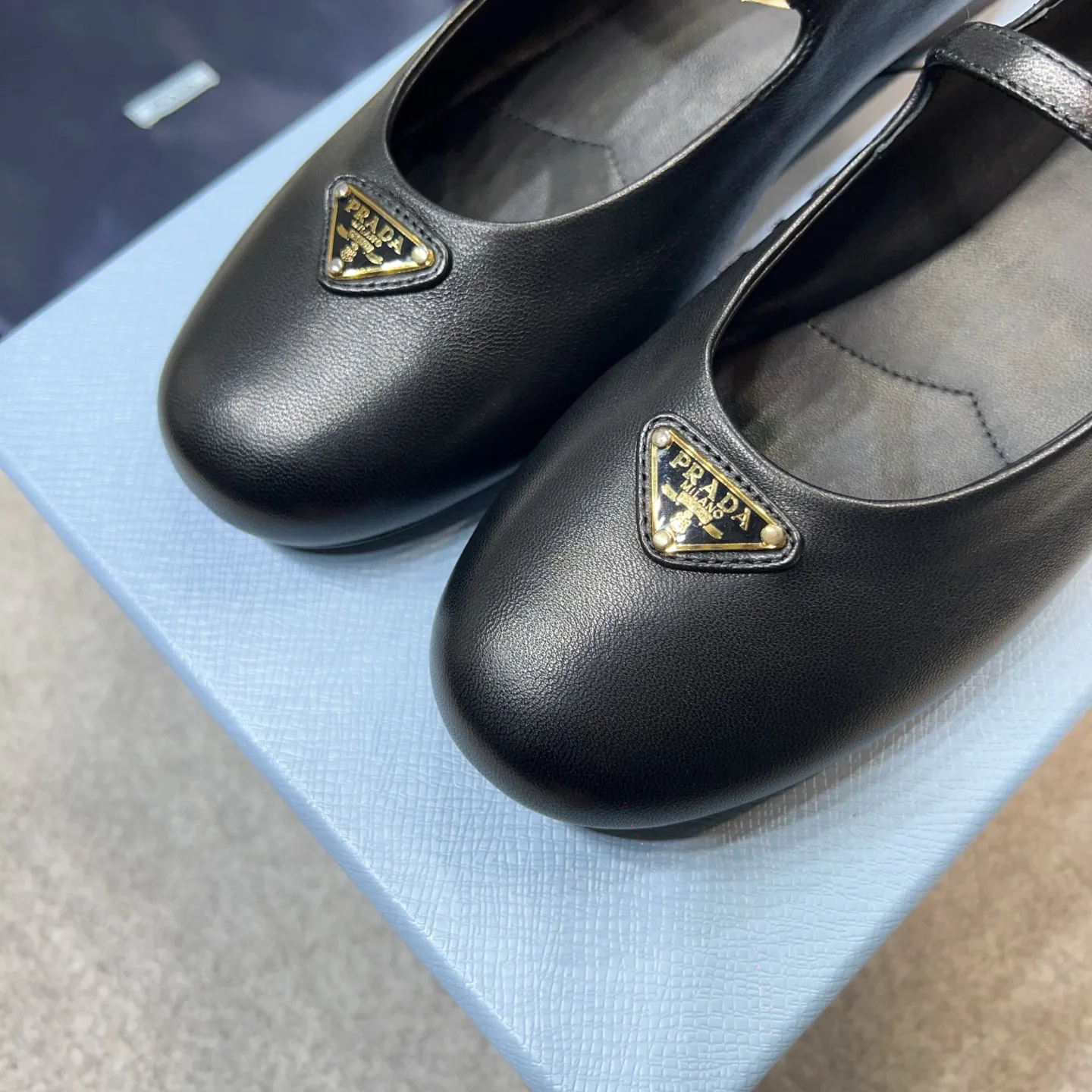 Туфли Женские Prada 11420066