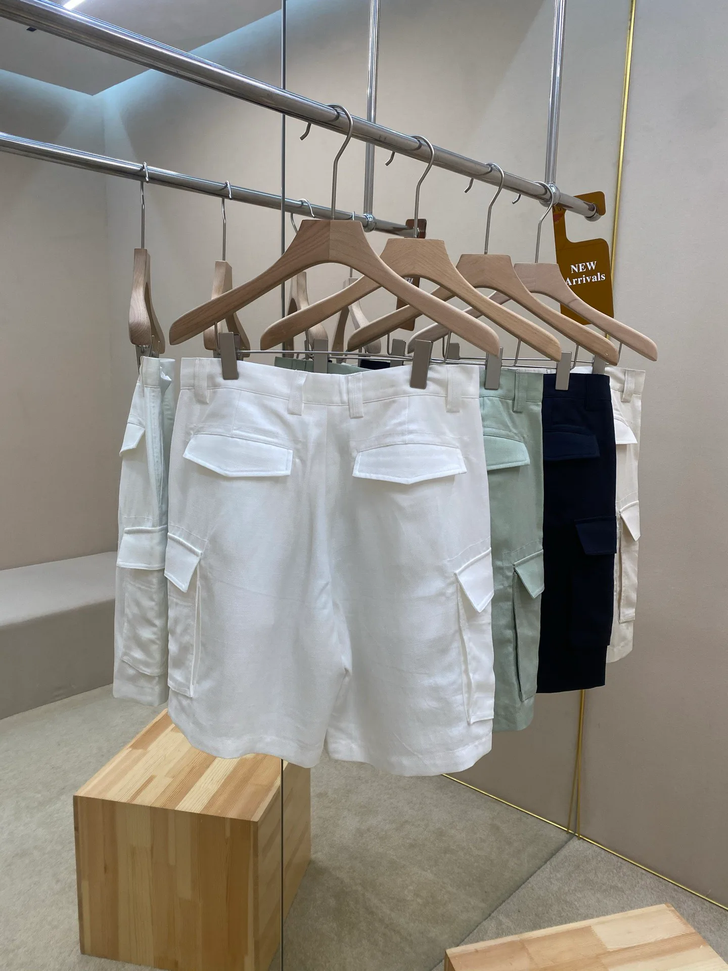 Шорты Женские Brunello Cucinelli 13411692