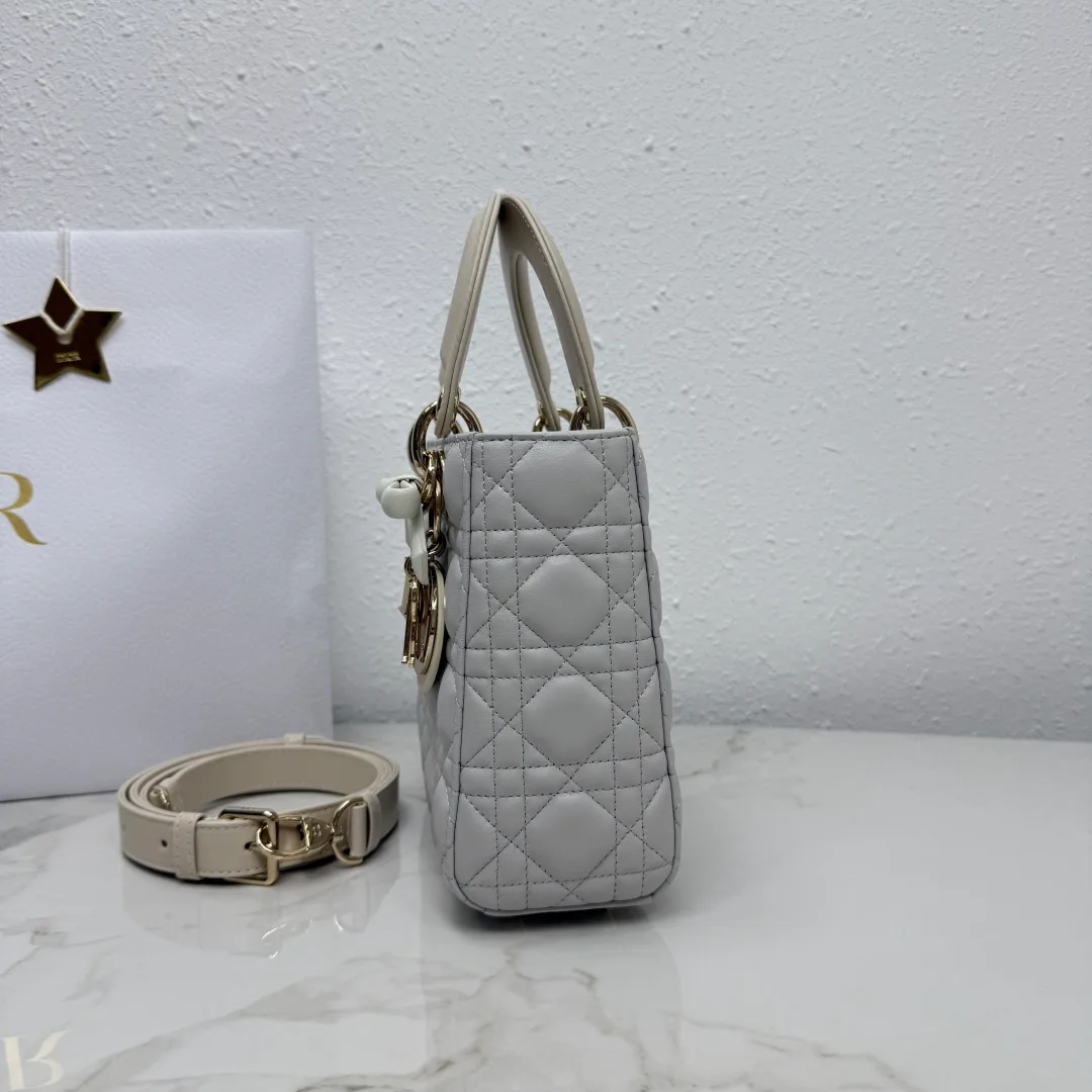 Классические Сумки Женские Christian Dior 17601417