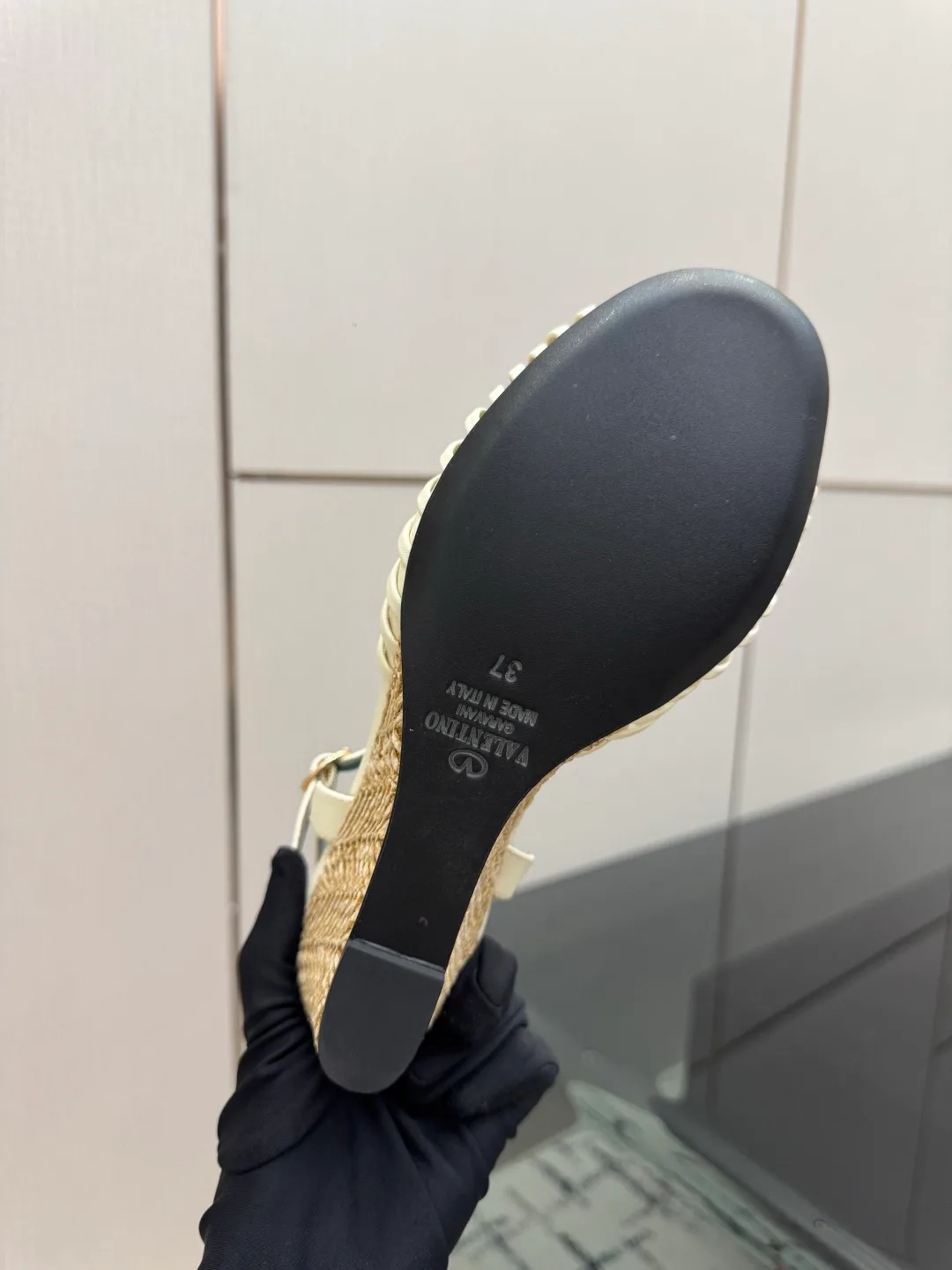 Босоножки Женские Valentino 18049001