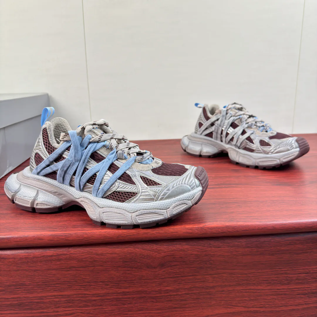 Кроссовки Женские Balenciaga 17457768