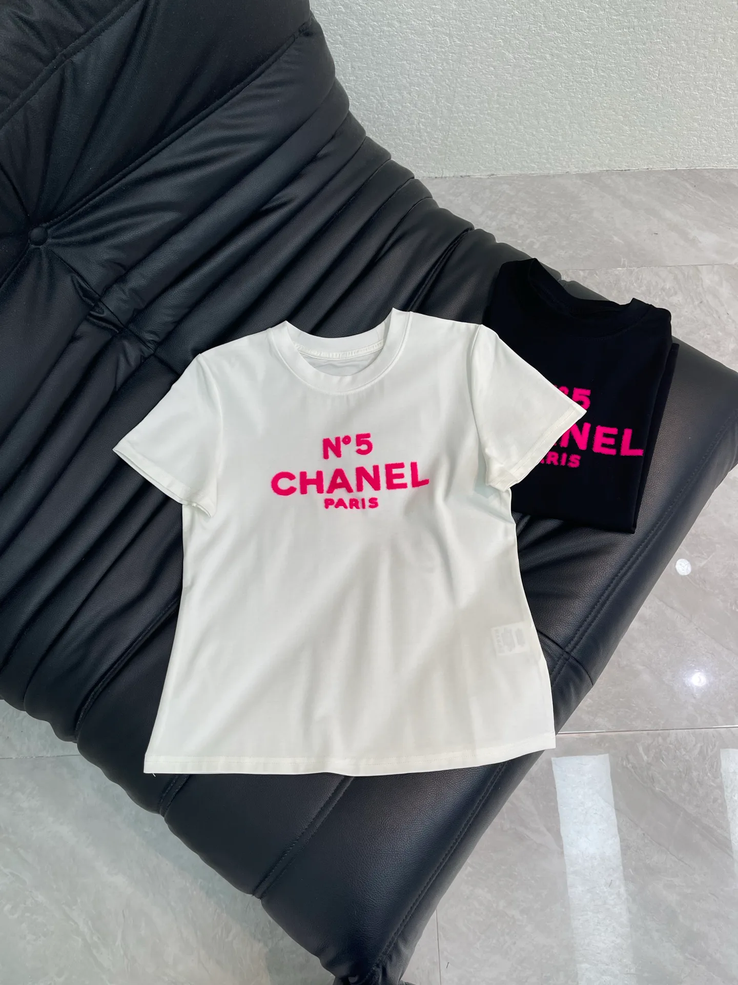Футболки Женские Chanel 11569371