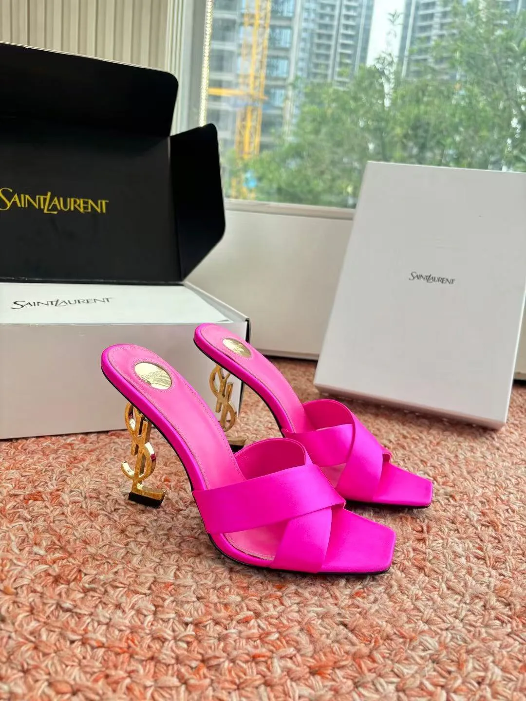 Босоножки Женские Saint Laurent 11660251