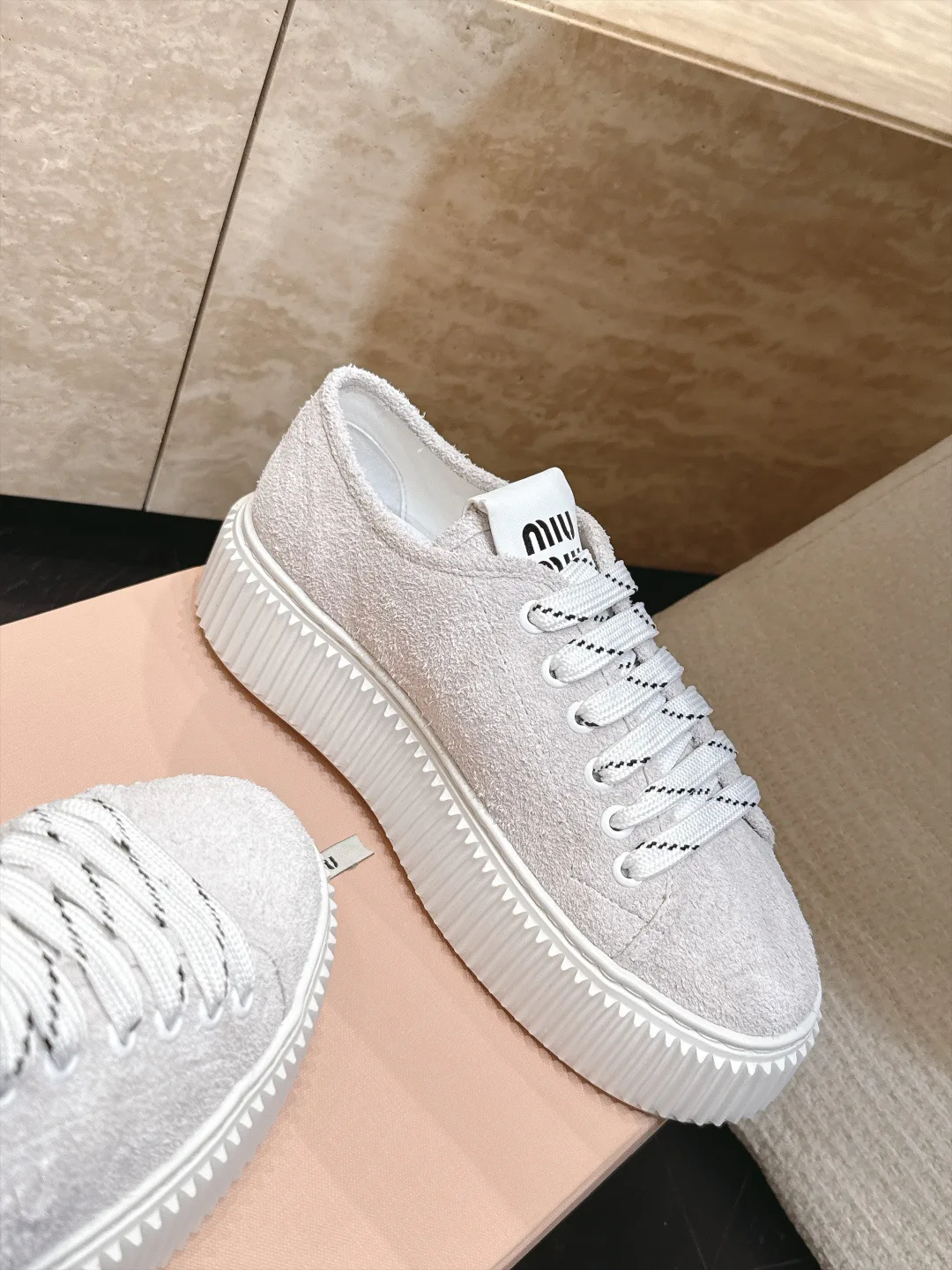 Кроссовки Женские Miu Miu 17968858