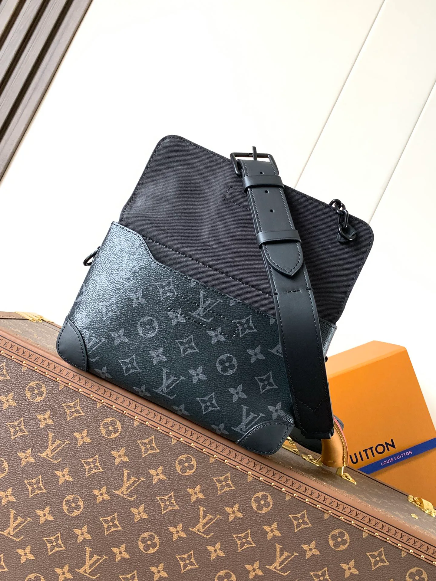Сумки На Ремне Женские Louis Vuitton 546391