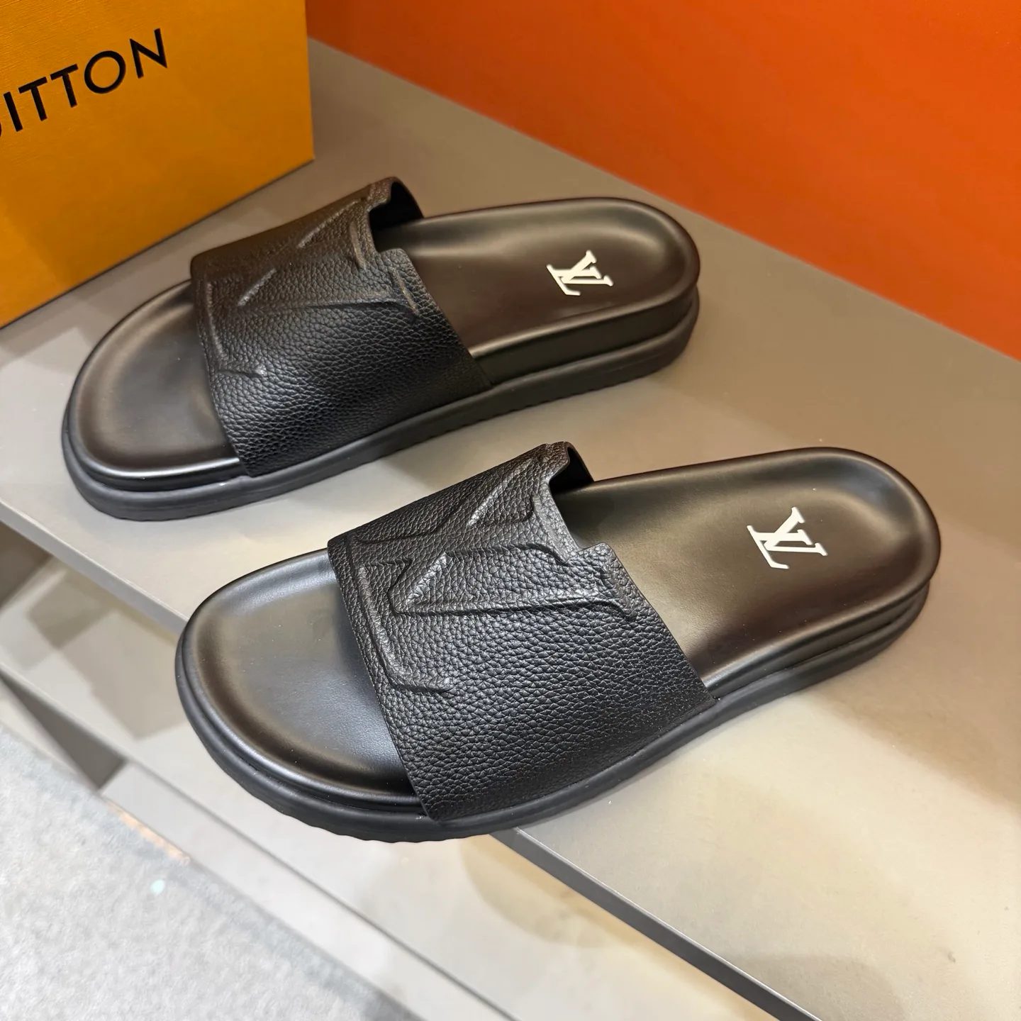 Сандалии Женские Louis Vuitton 9737099