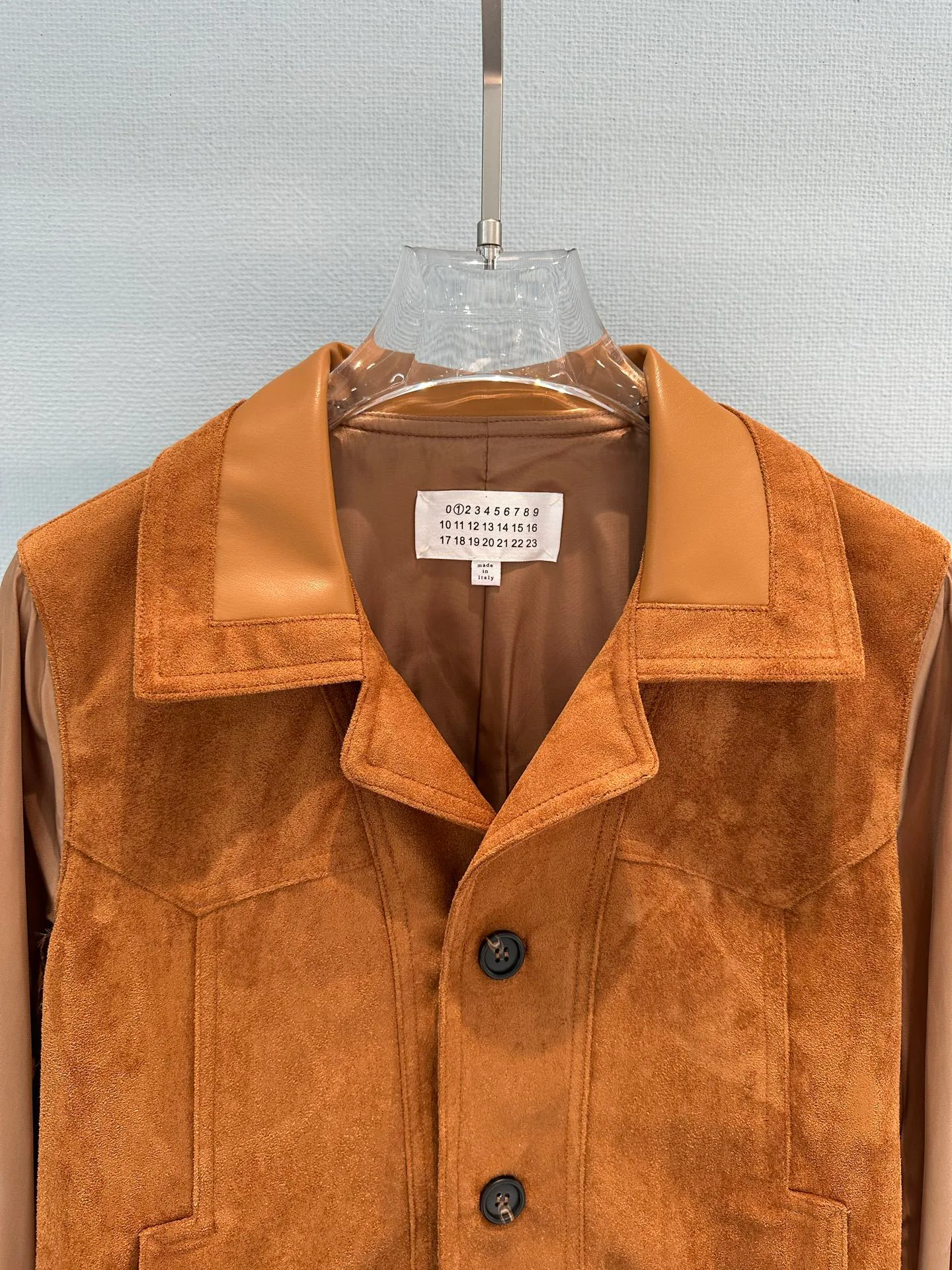 Кожаные Куртки И Дублёнки Женские Maison Margiela 17469649