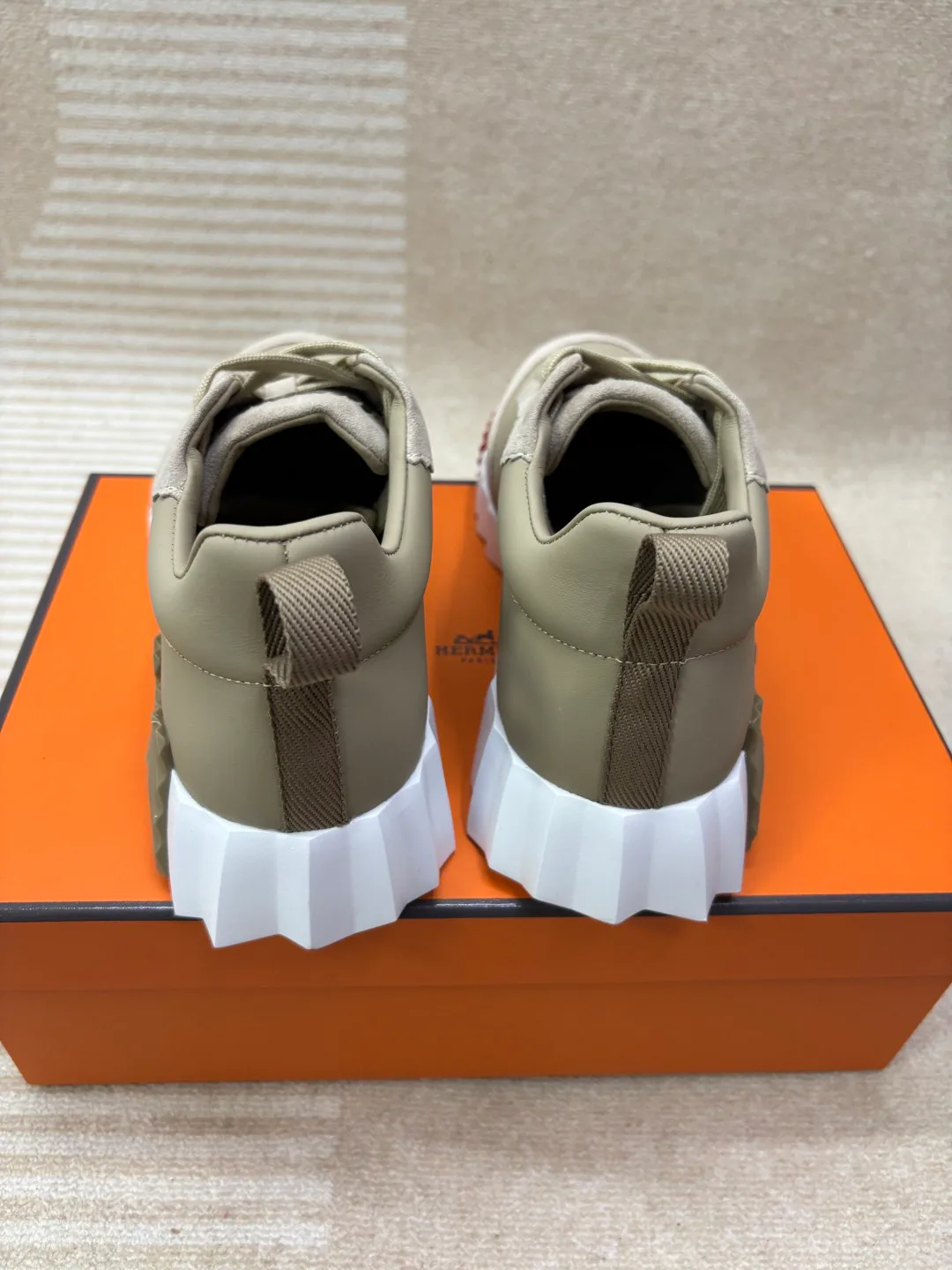 Кроссовки Мужские Hermes 18203144