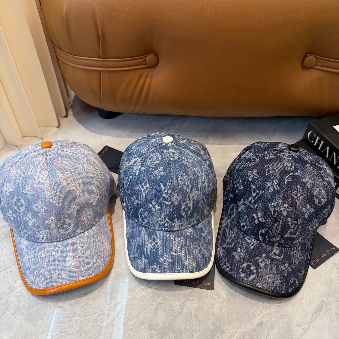 Головные Уборы Louis Vuitton 13418609