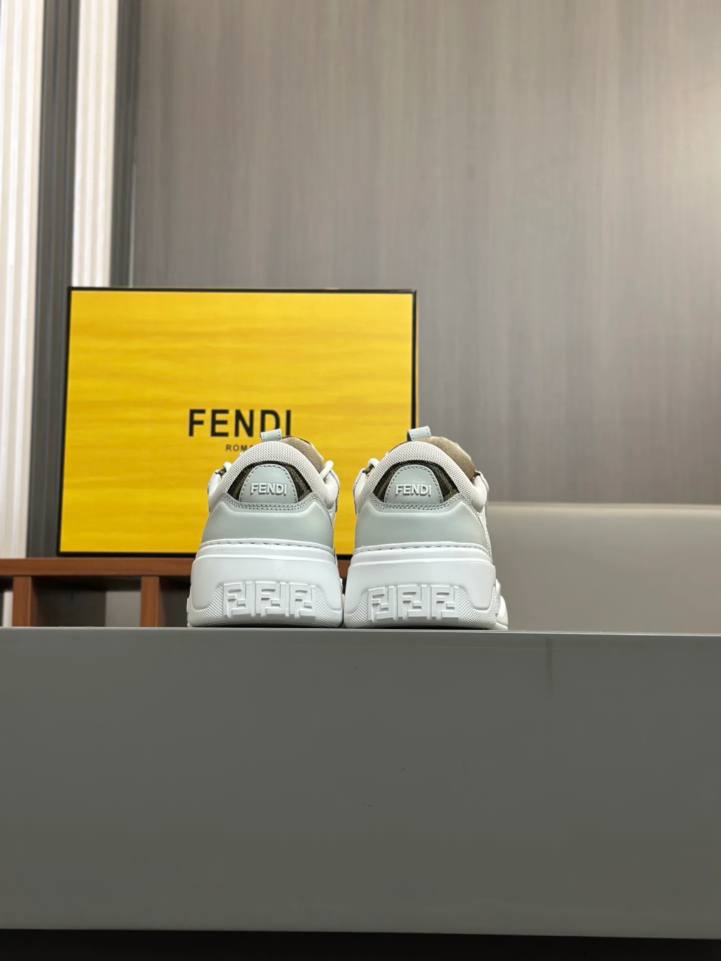 Кроссовки Мужские Fendi 31697