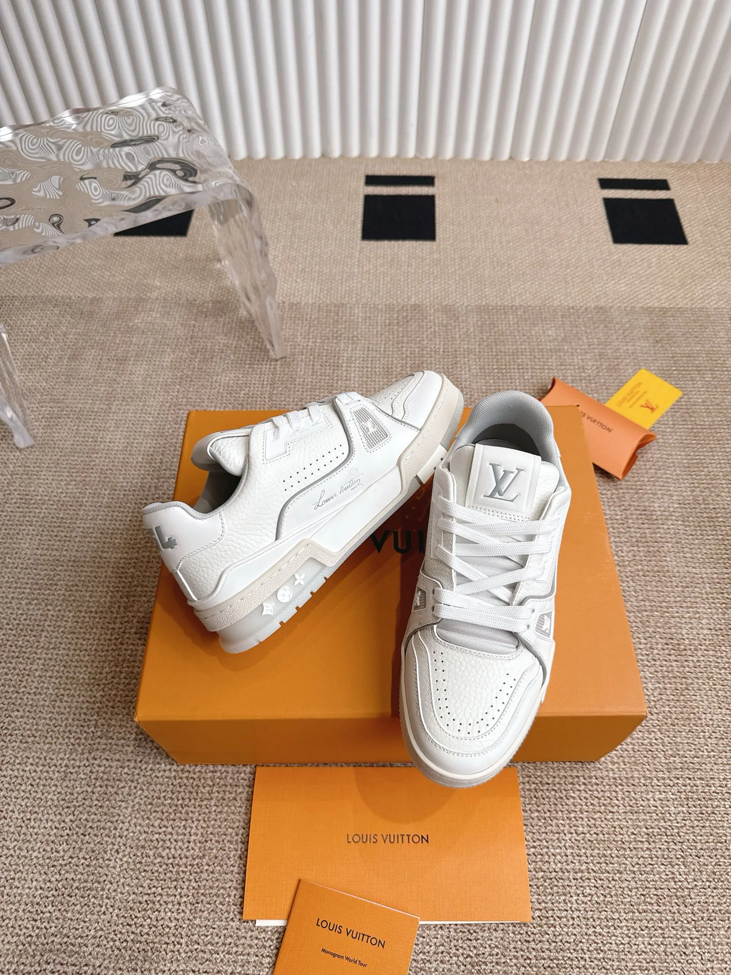 Кроссовки Женские Louis Vuitton 5940544