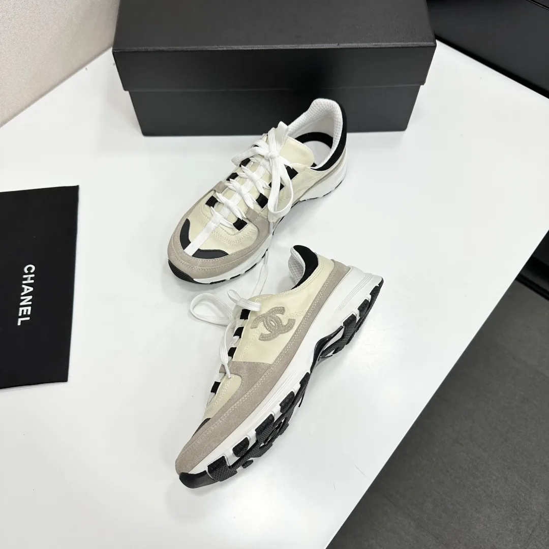 Кроссовки Женские Chanel 11738501