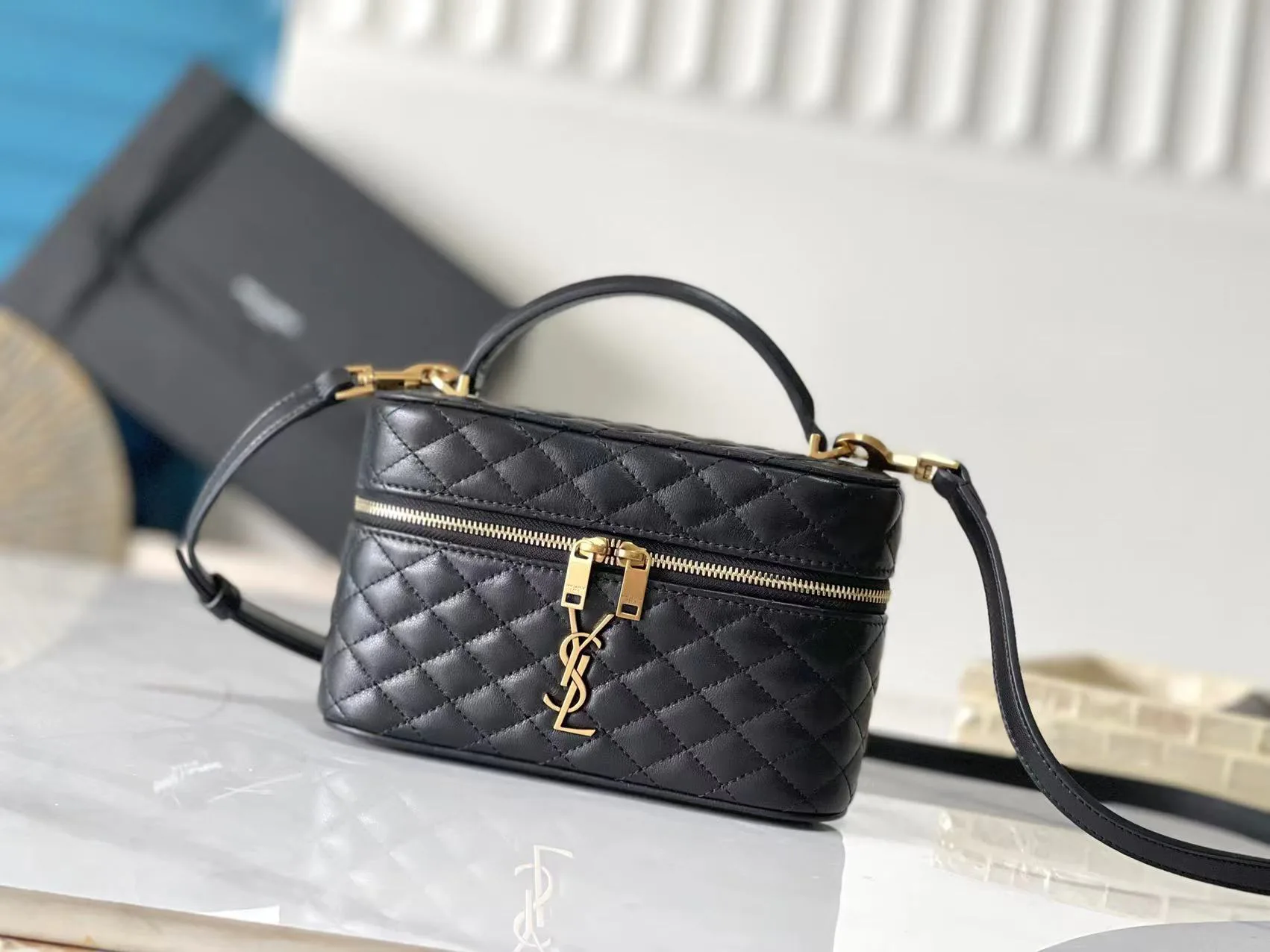 Сумки На Ремне Женские Saint Laurent 7652059