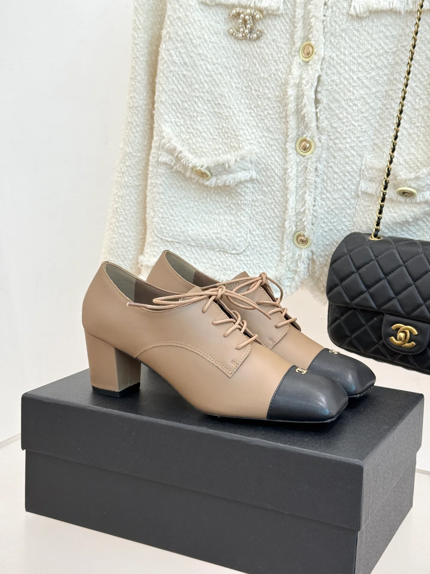 Туфли Женские Chanel 17480806