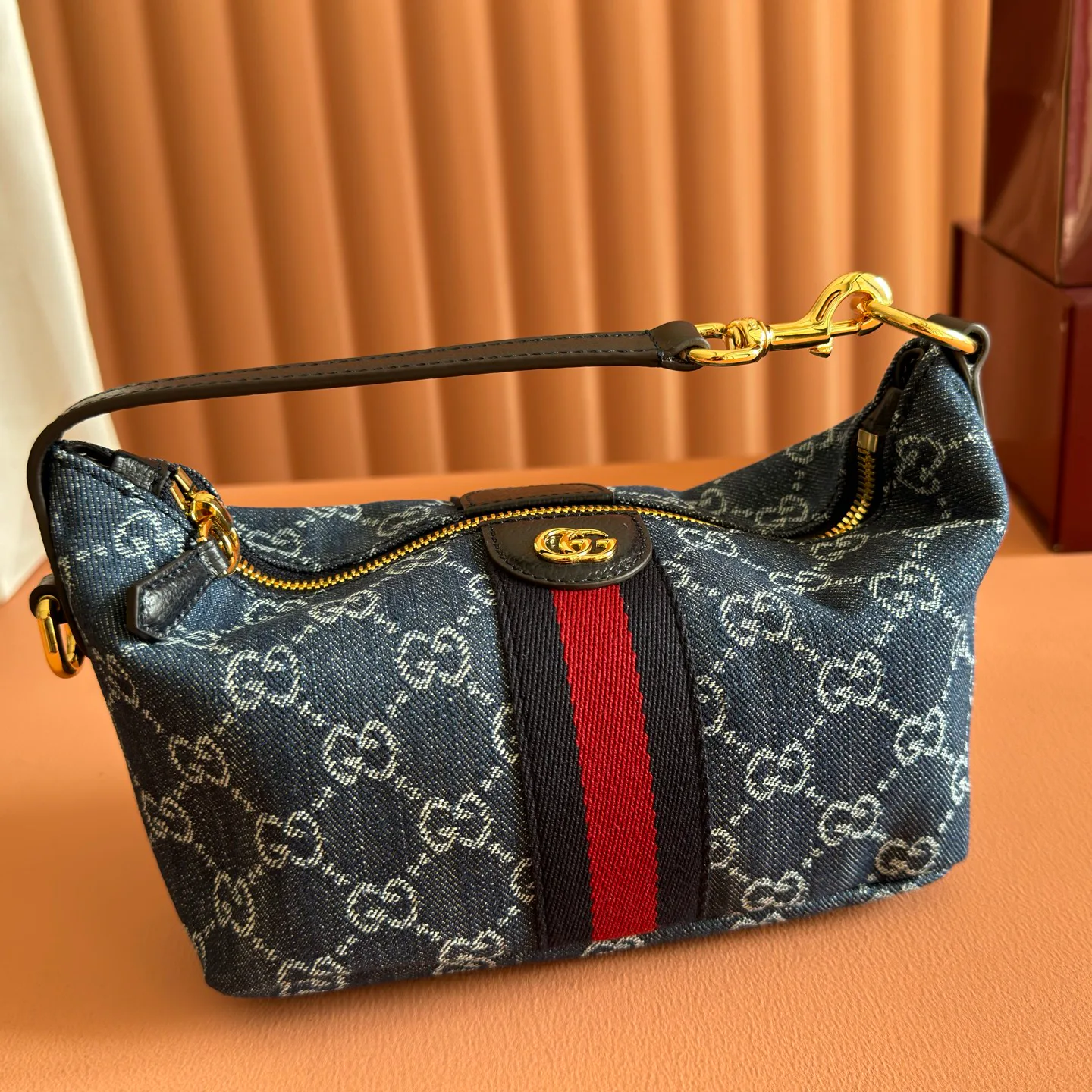 Классические Сумки Женские Gucci 4365369