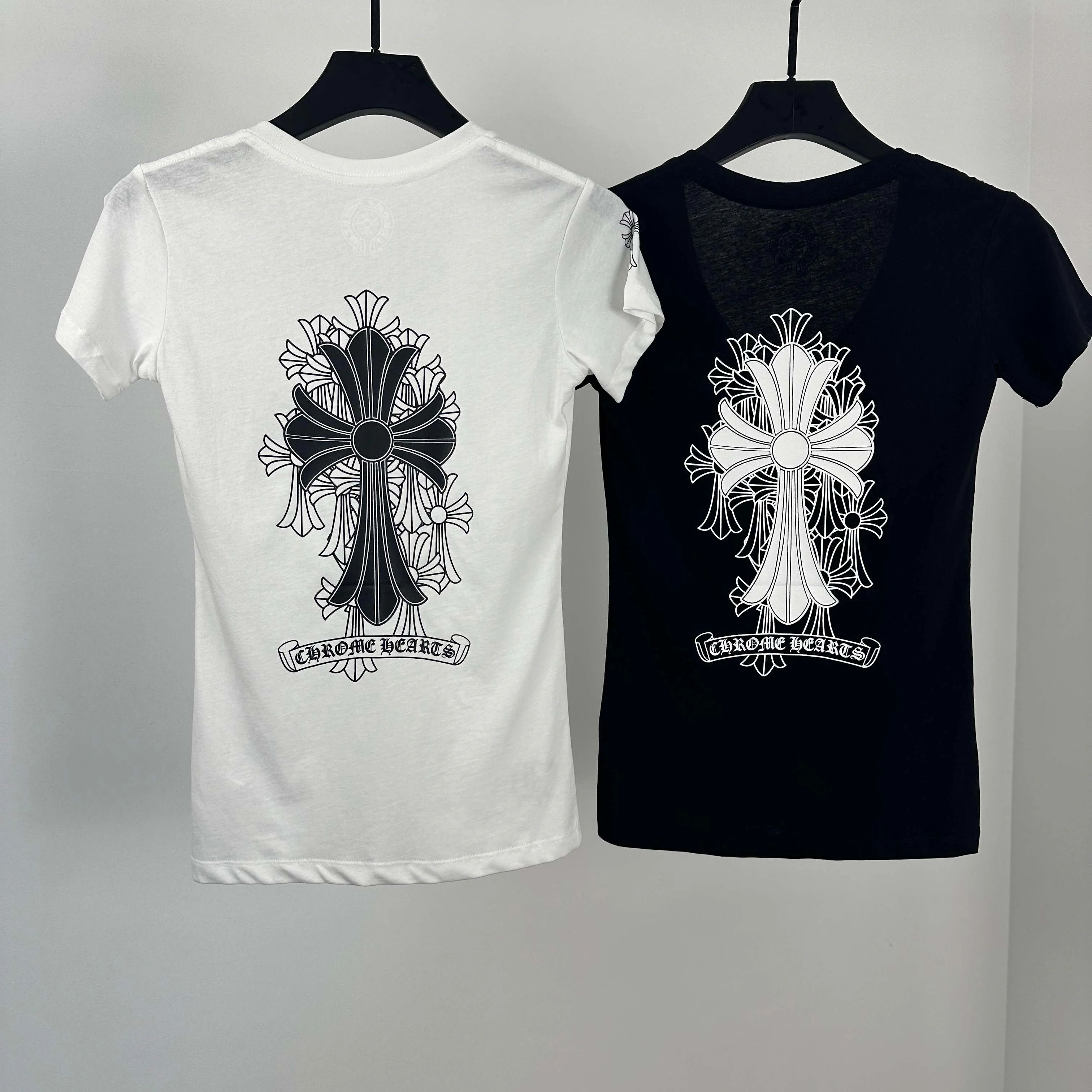 Футболки Женские Chrome Hearts 13425685
