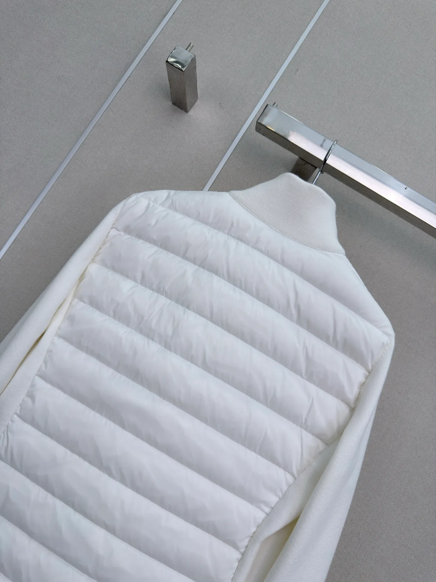 Куртки И Пуховики Женские Moncler 19247523