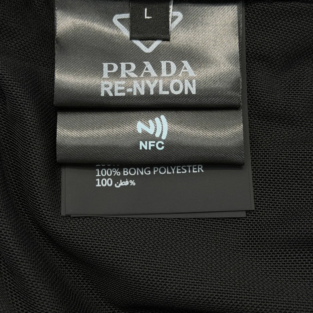 Шорты Мужские Prada 13100549