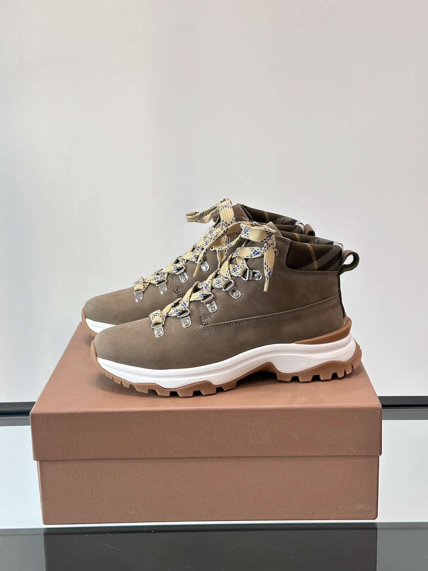 Кроссовки Мужские Burberry 848752