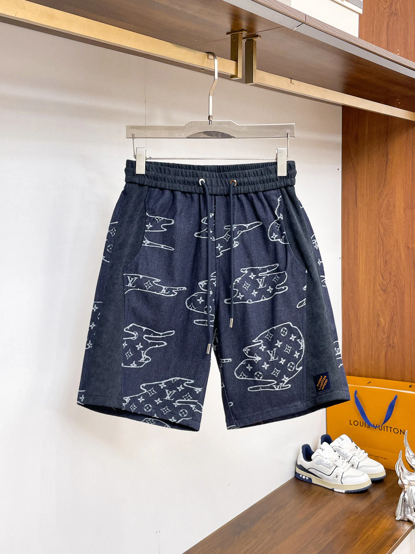 Шорты Мужские Louis Vuitton 13417537
