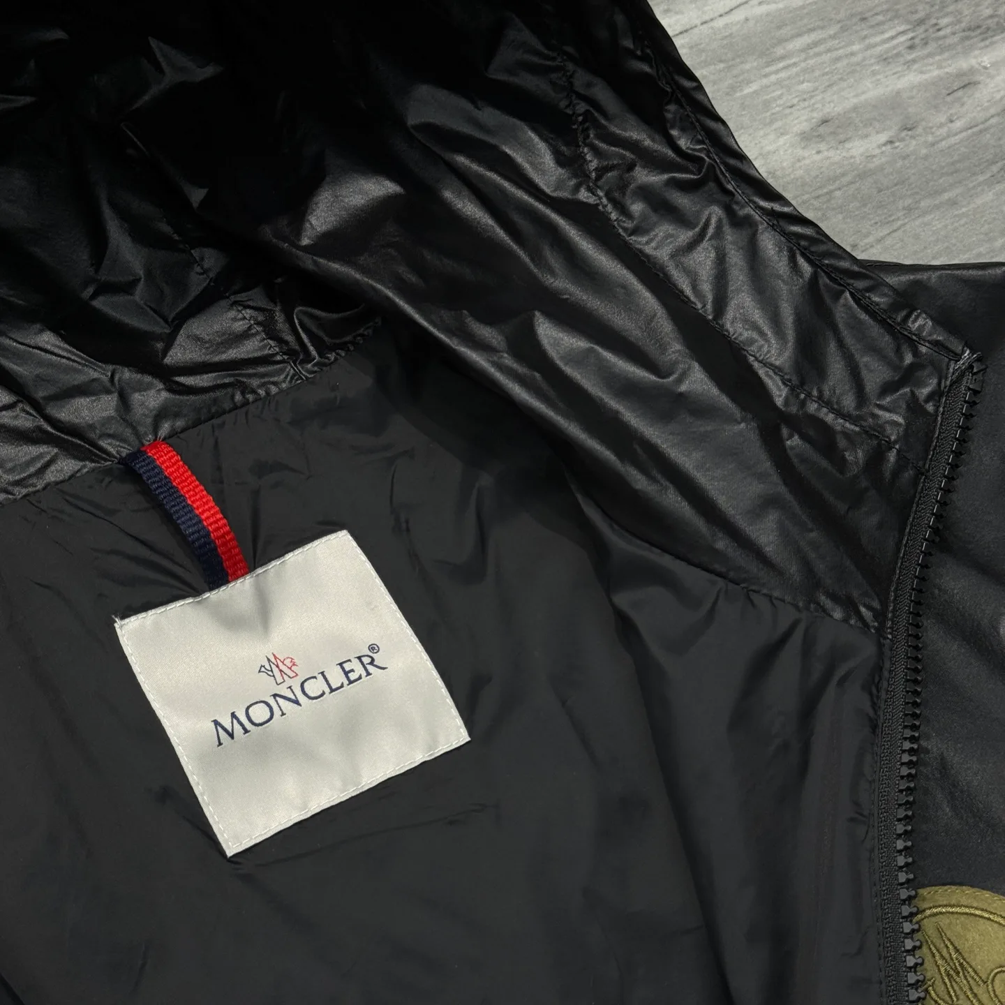 Куртки И Пуховики Мужские Moncler 9157
