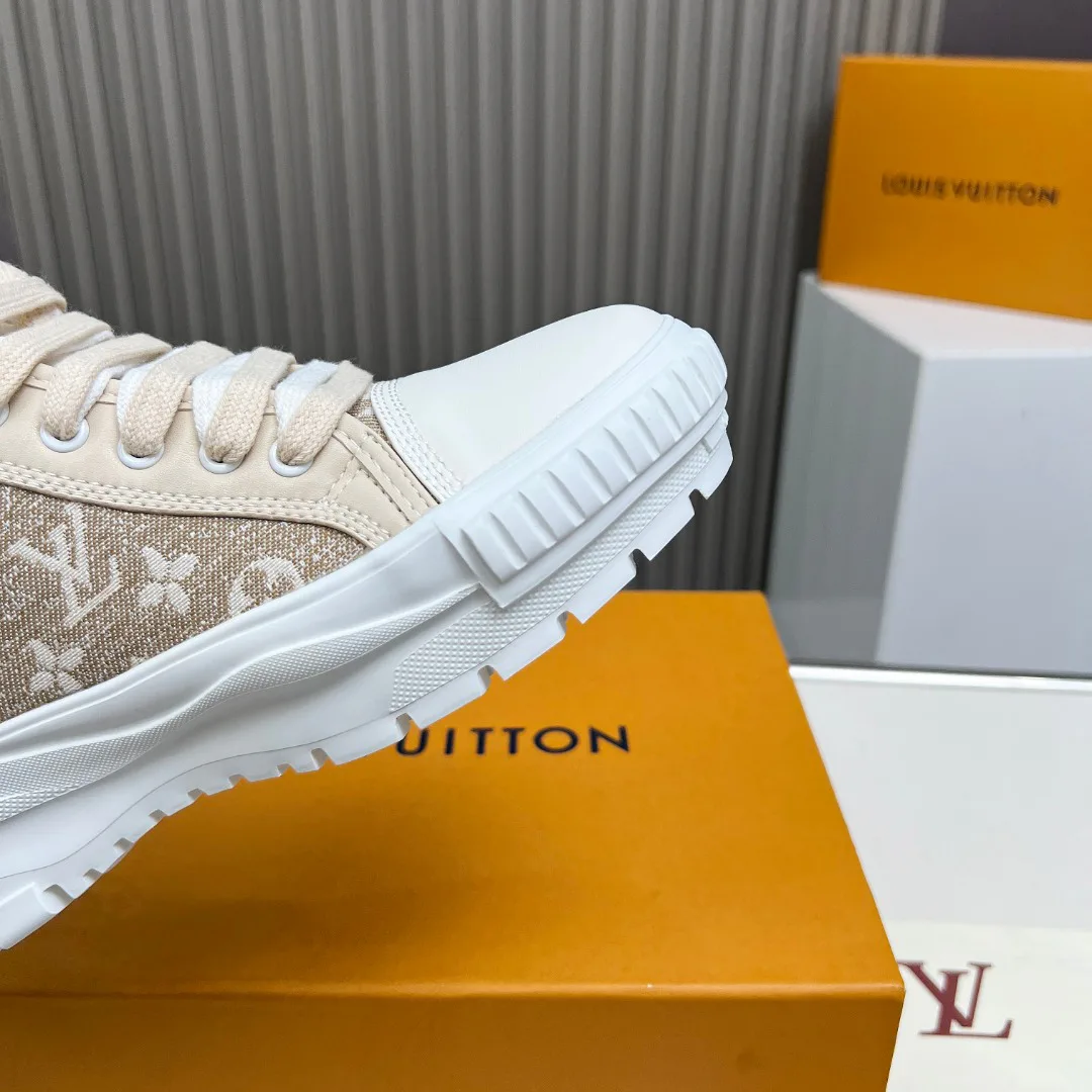 Кроссовки Женские Louis Vuitton 88841