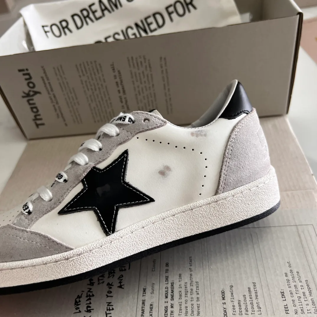 Кроссовки Женские Golden Goose 16995677