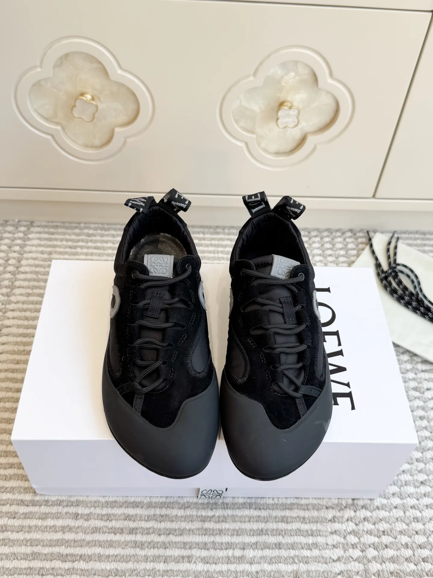 Кроссовки Женские Loewe 18275865