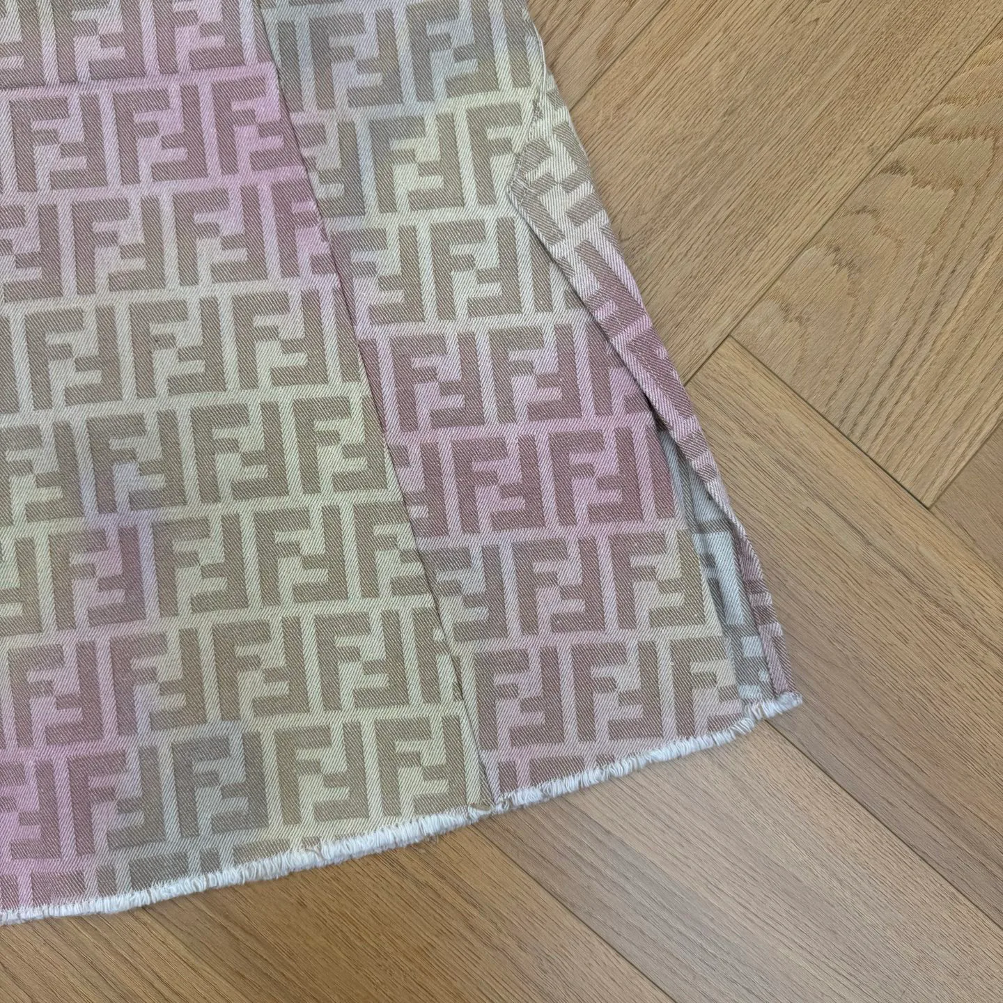 Юбки Женские Fendi 13232011
