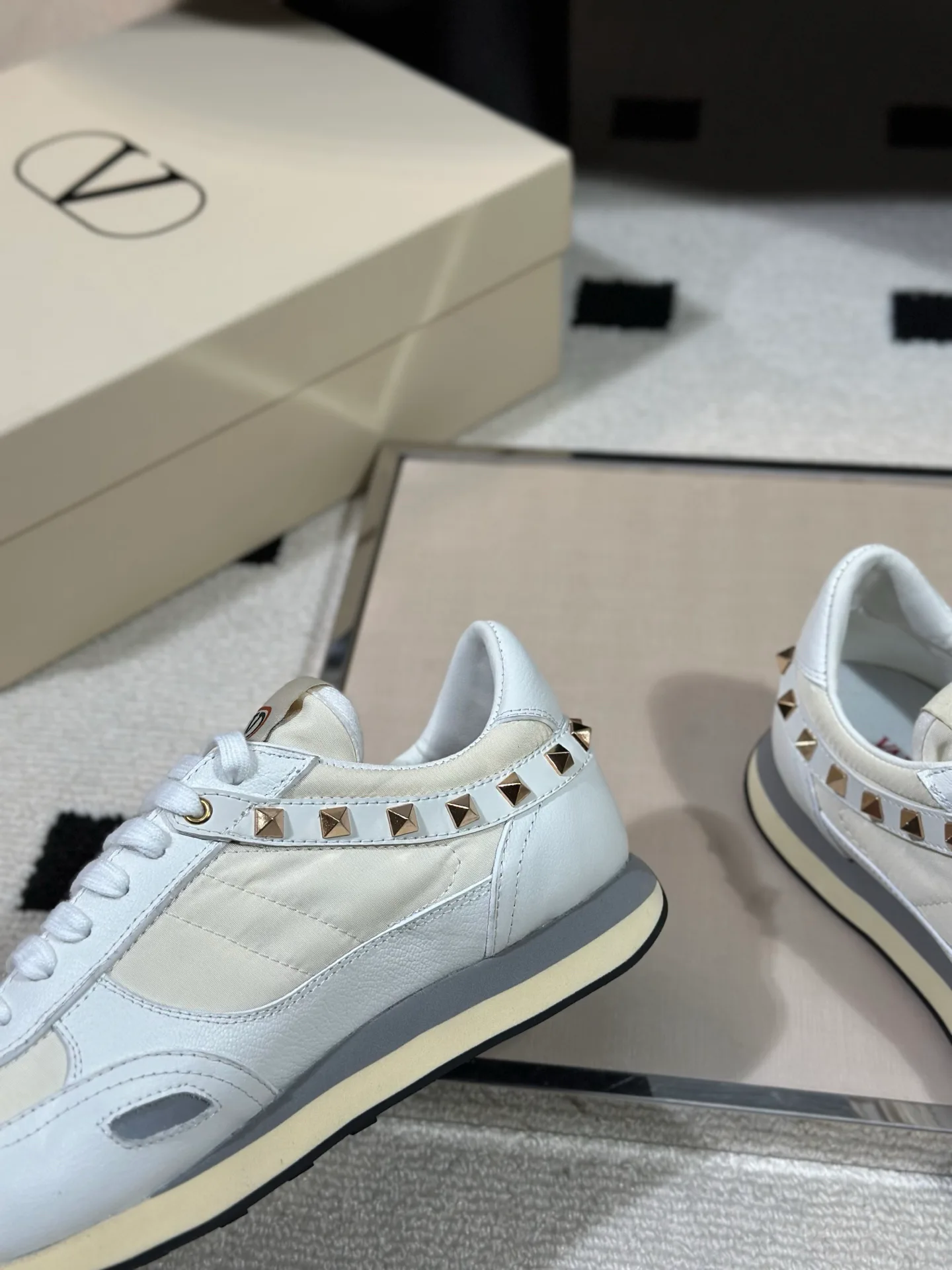 Кроссовки Мужские Valentino 17978704