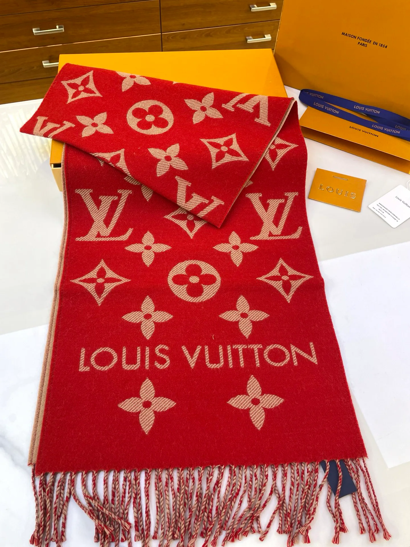 Шарфы Louis Vuitton 3881137