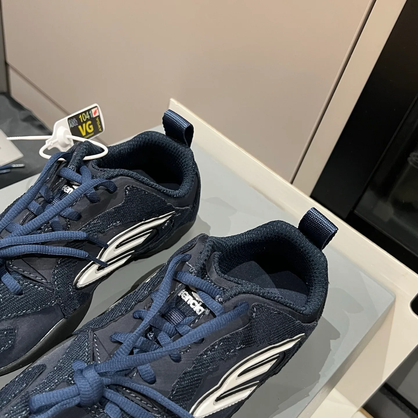 Кроссовки Женские Balenciaga 12948700