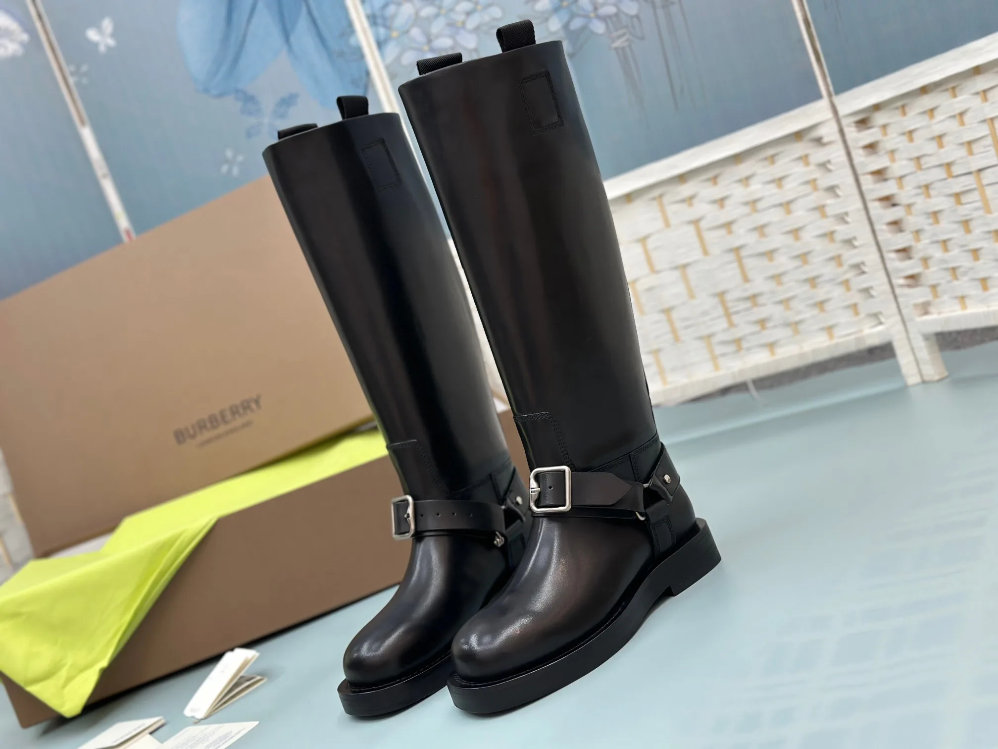 Сапоги Женские Burberry 17900226