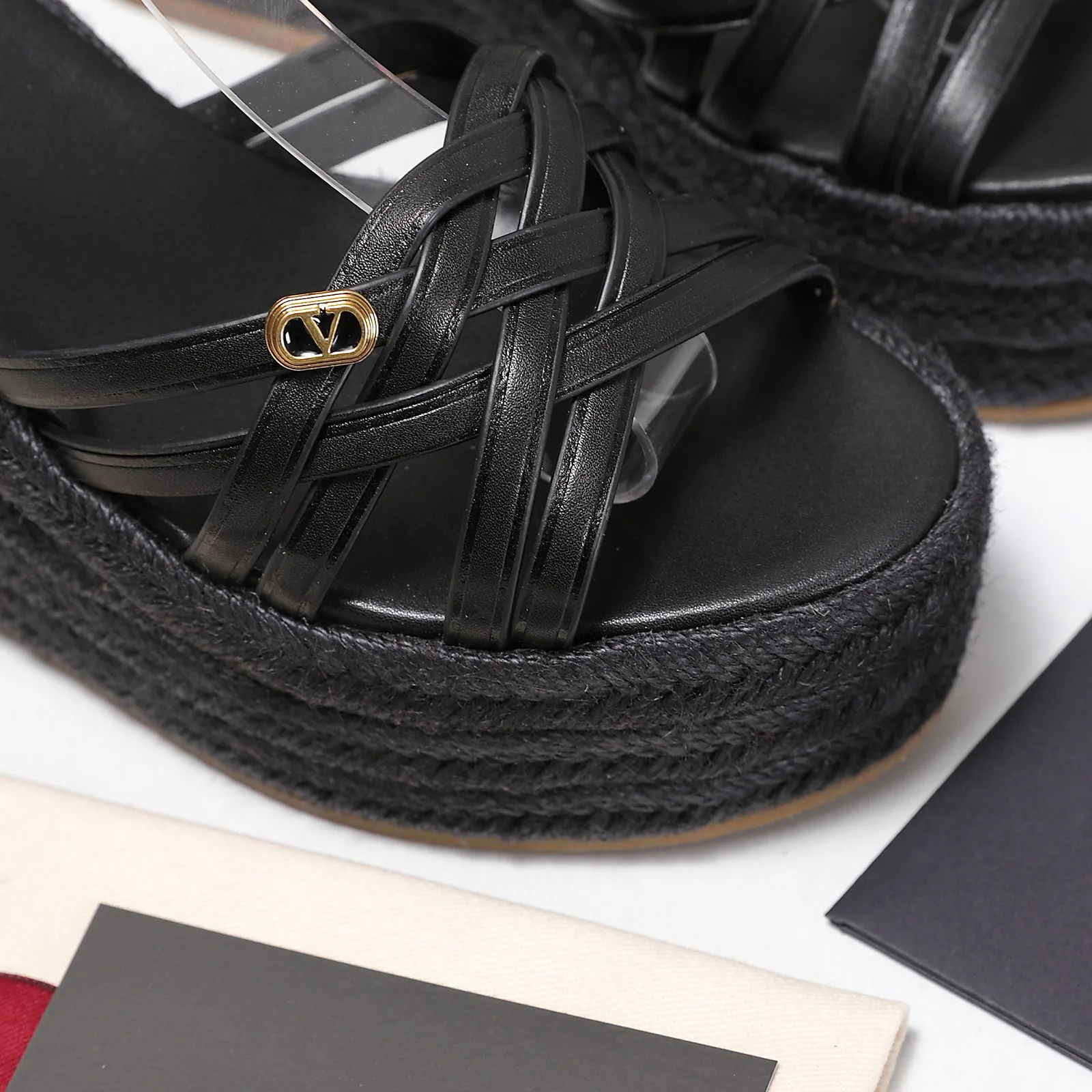 Босоножки Женские Valentino 18346927