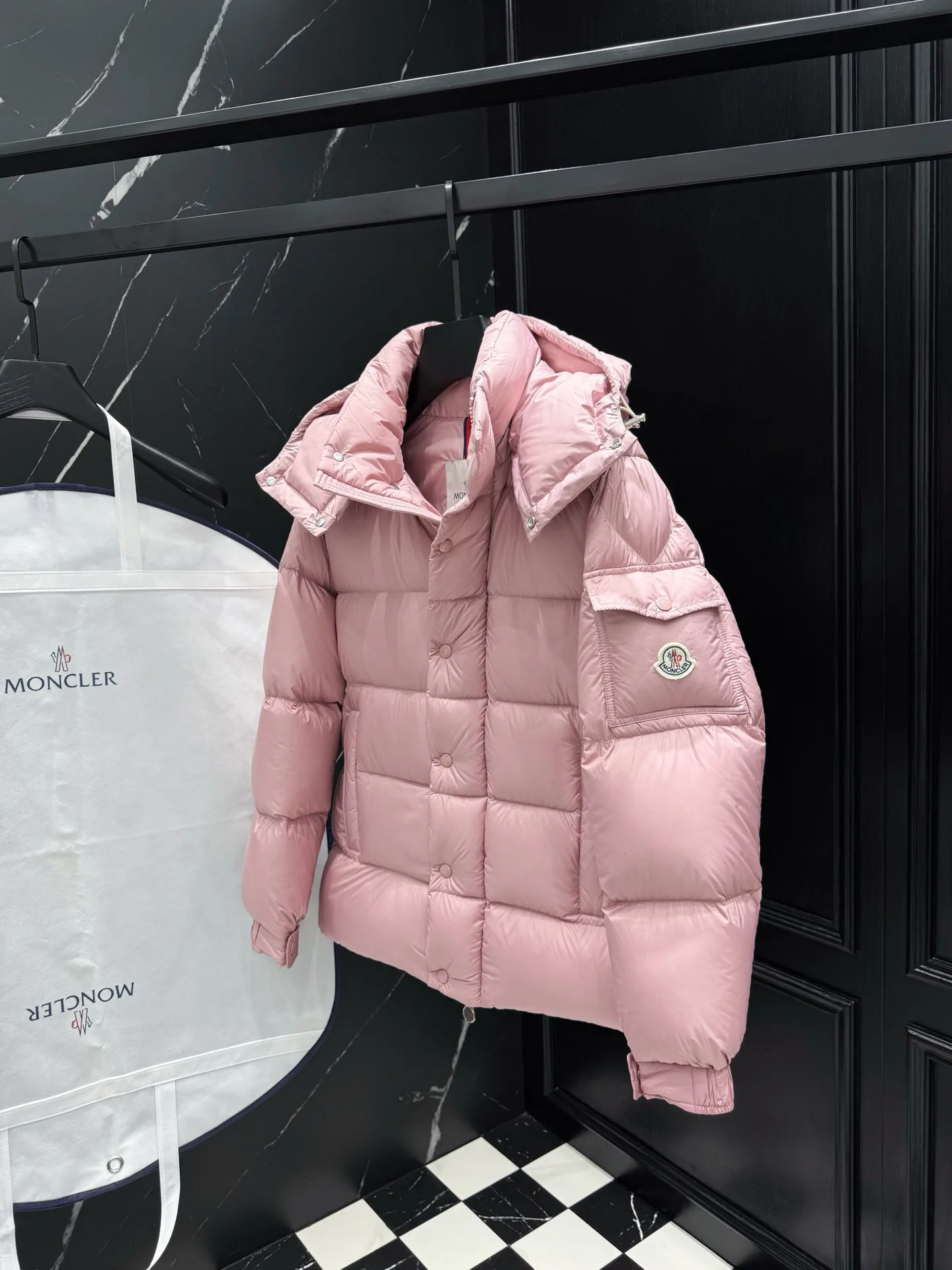 Куртки И Пуховики Женские Moncler 18035671