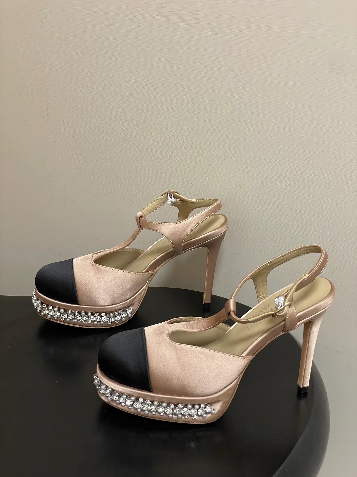 Босоножки Женские Chanel 11682290