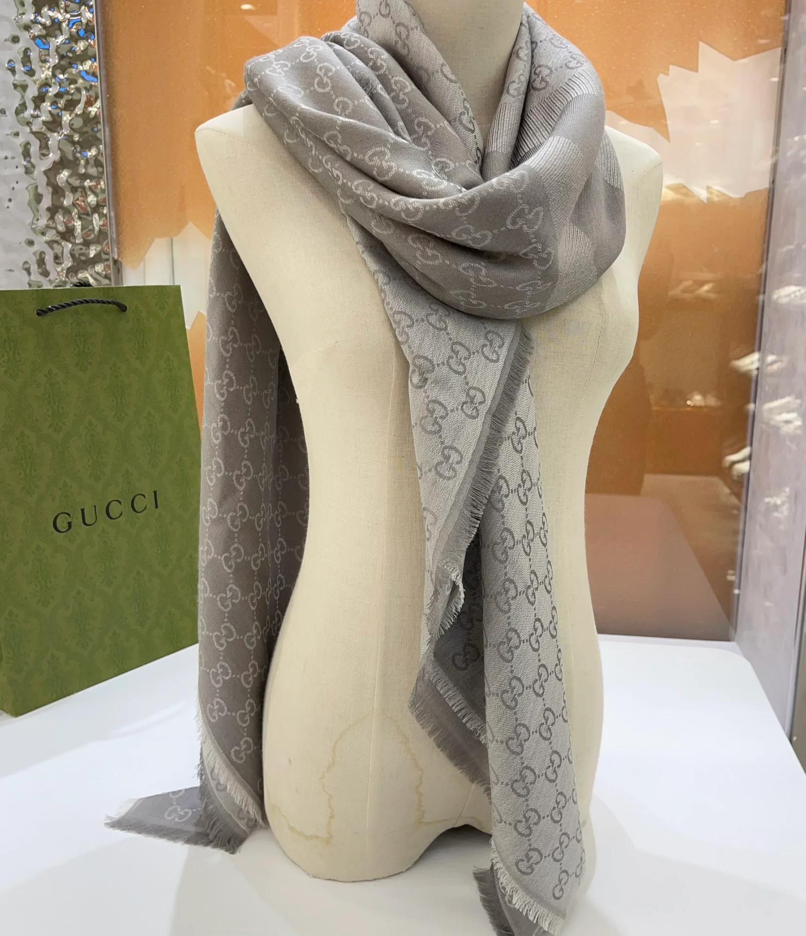 Шарфы Gucci 2193639