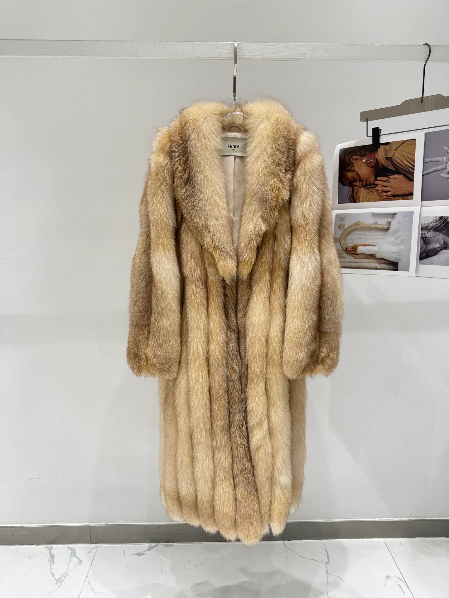 Шубы Женские Fendi 18343546
