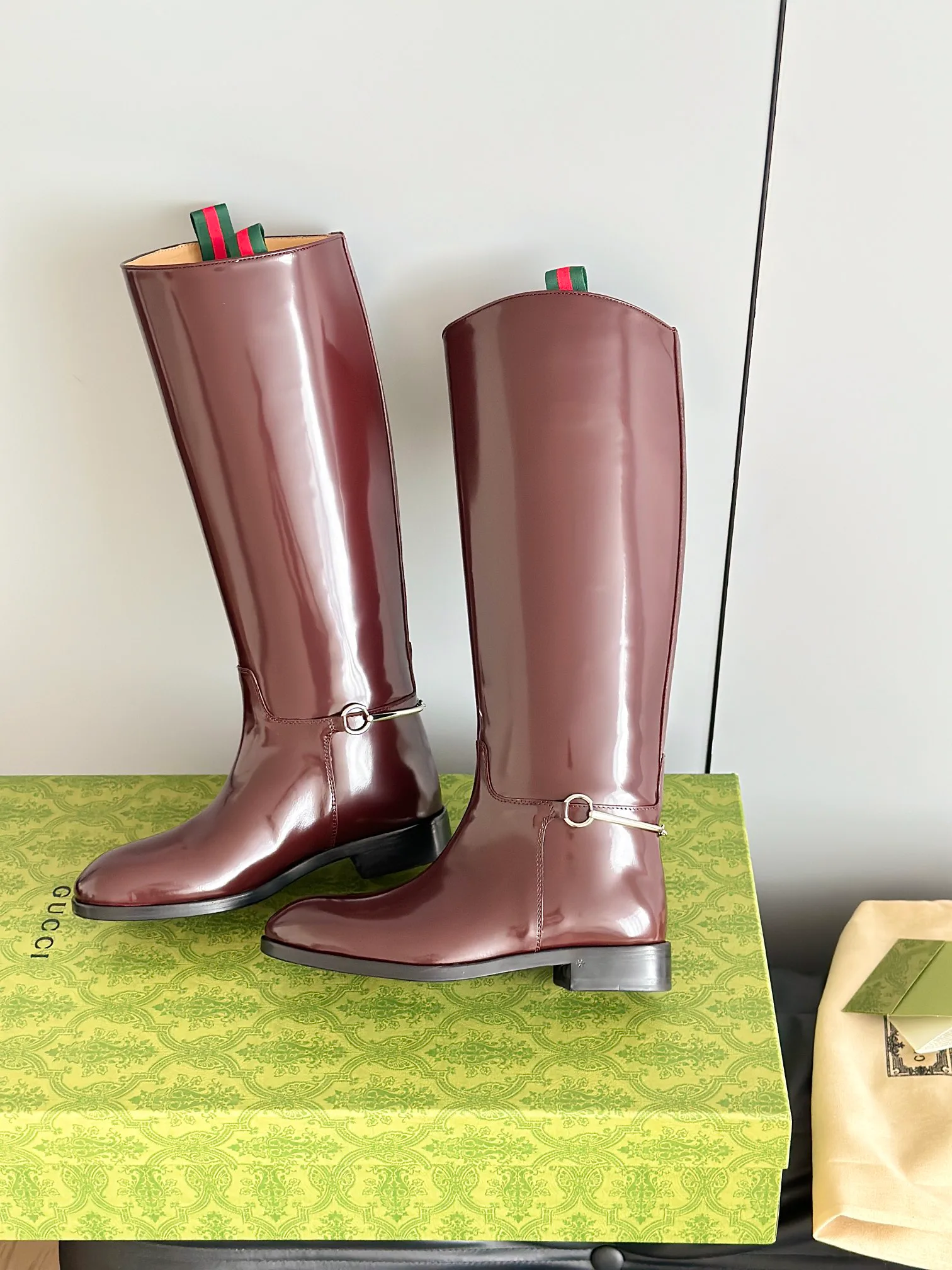 Сапоги Женские Gucci 18243667
