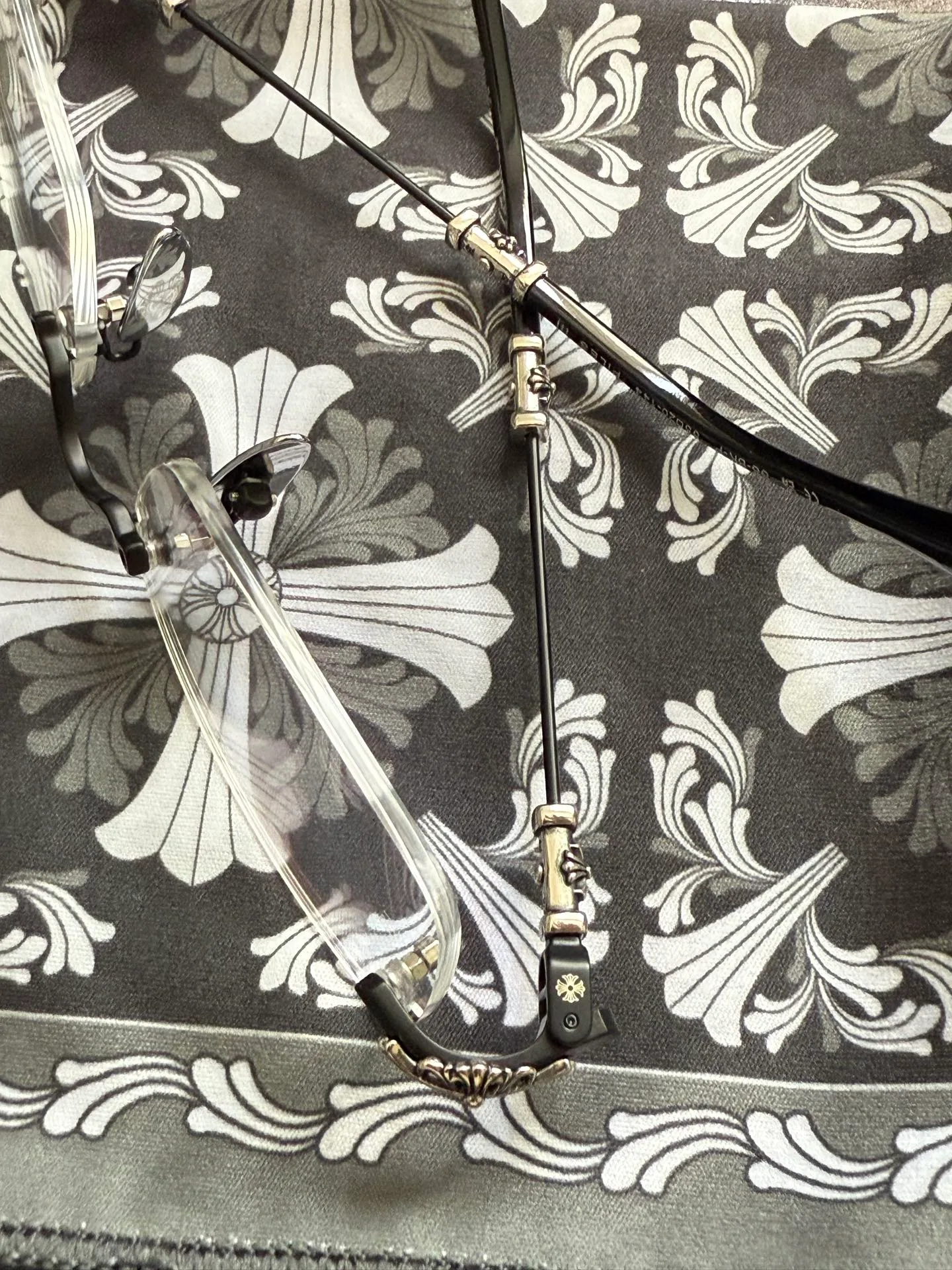 Очки Chrome Hearts 1425391