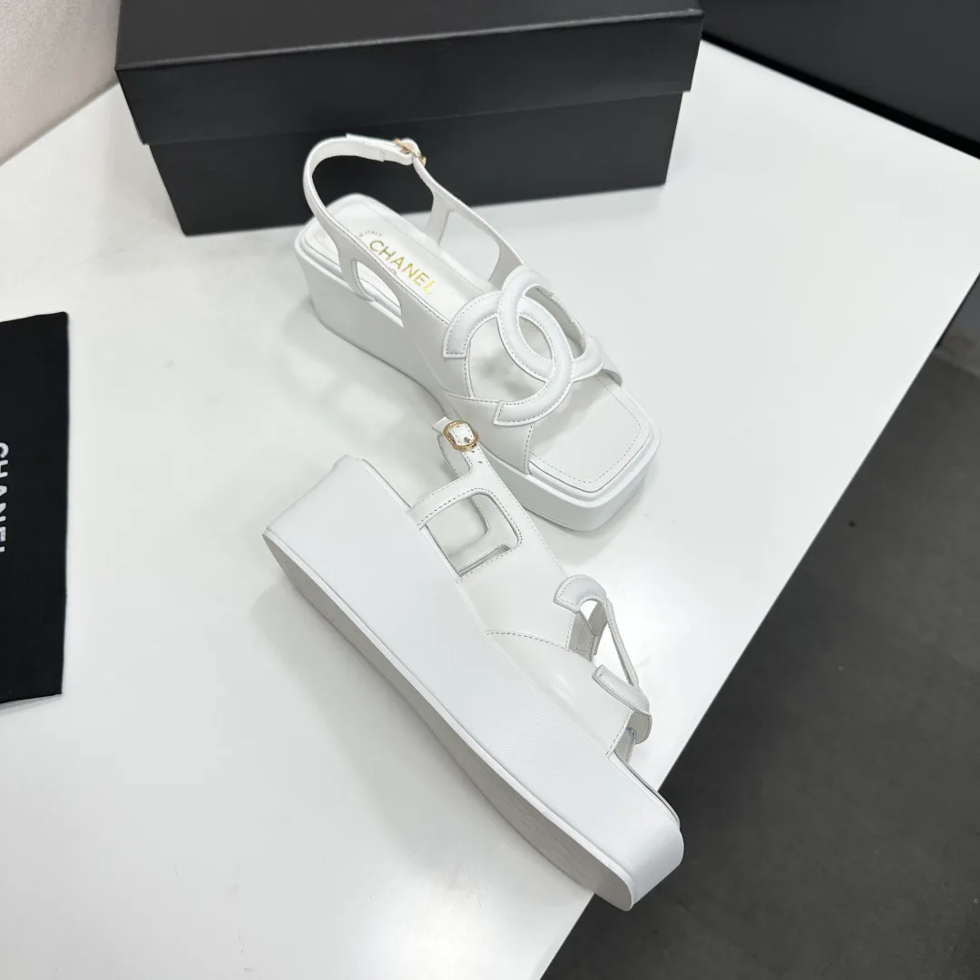 Босоножки Женские Chanel 18083851