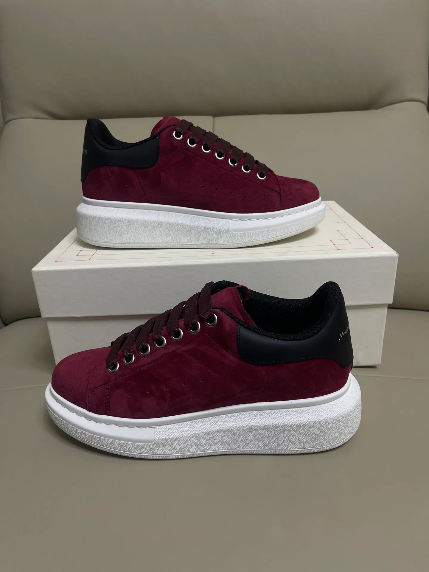 Кроссовки Женские Alexander Mcqueen 18465081